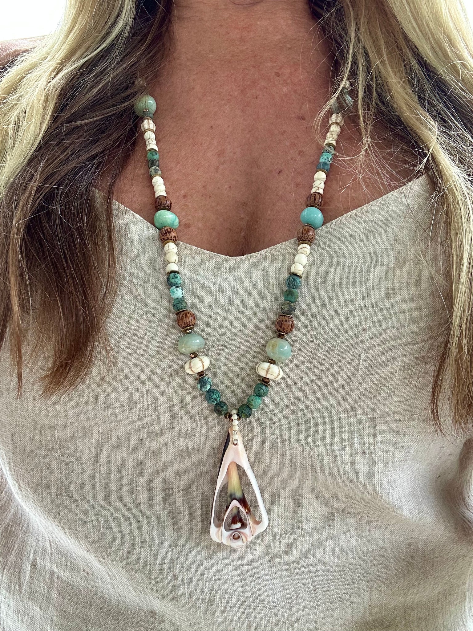 Turquoise Stone Islander Necklace