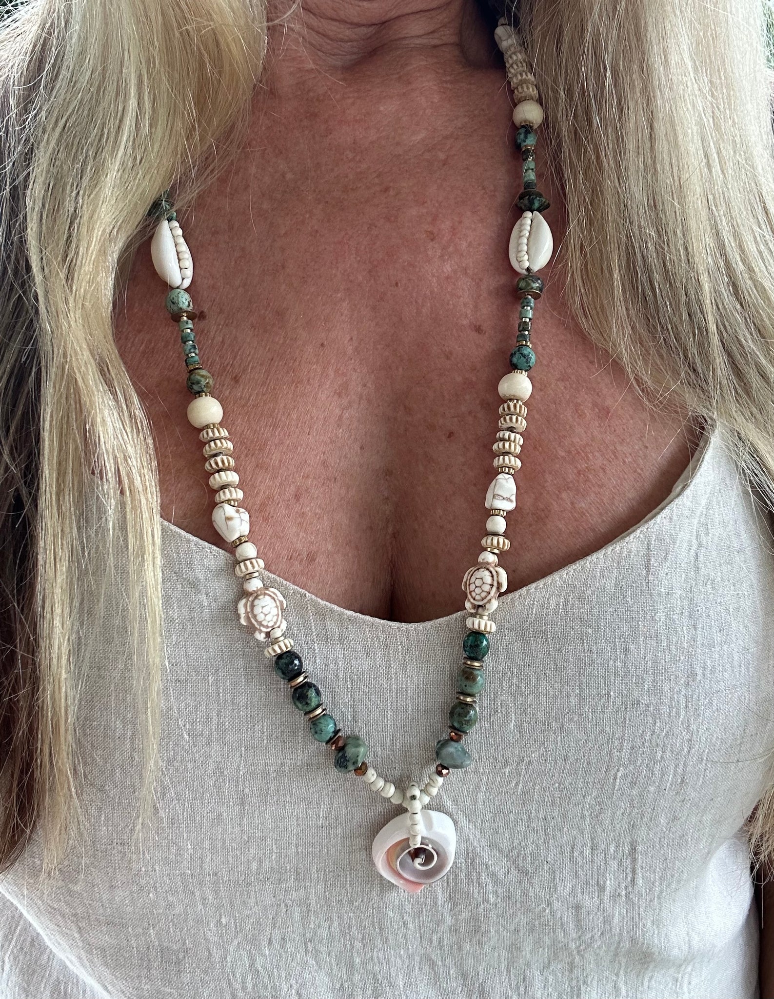 Turquoise Stone Beach Shell Beaded Necklace