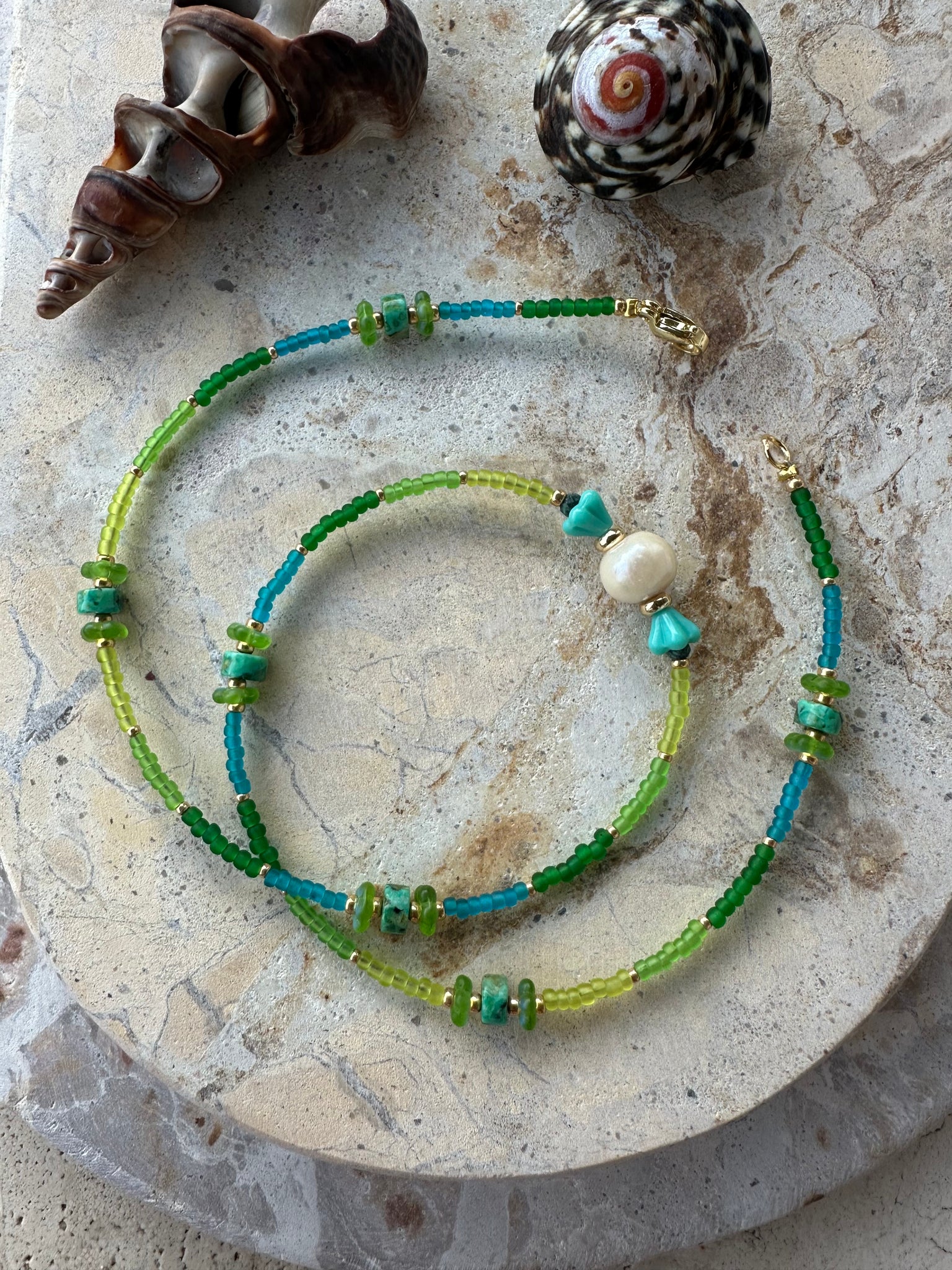 Green Seed Bead Pearl Flower Choker - Necklace