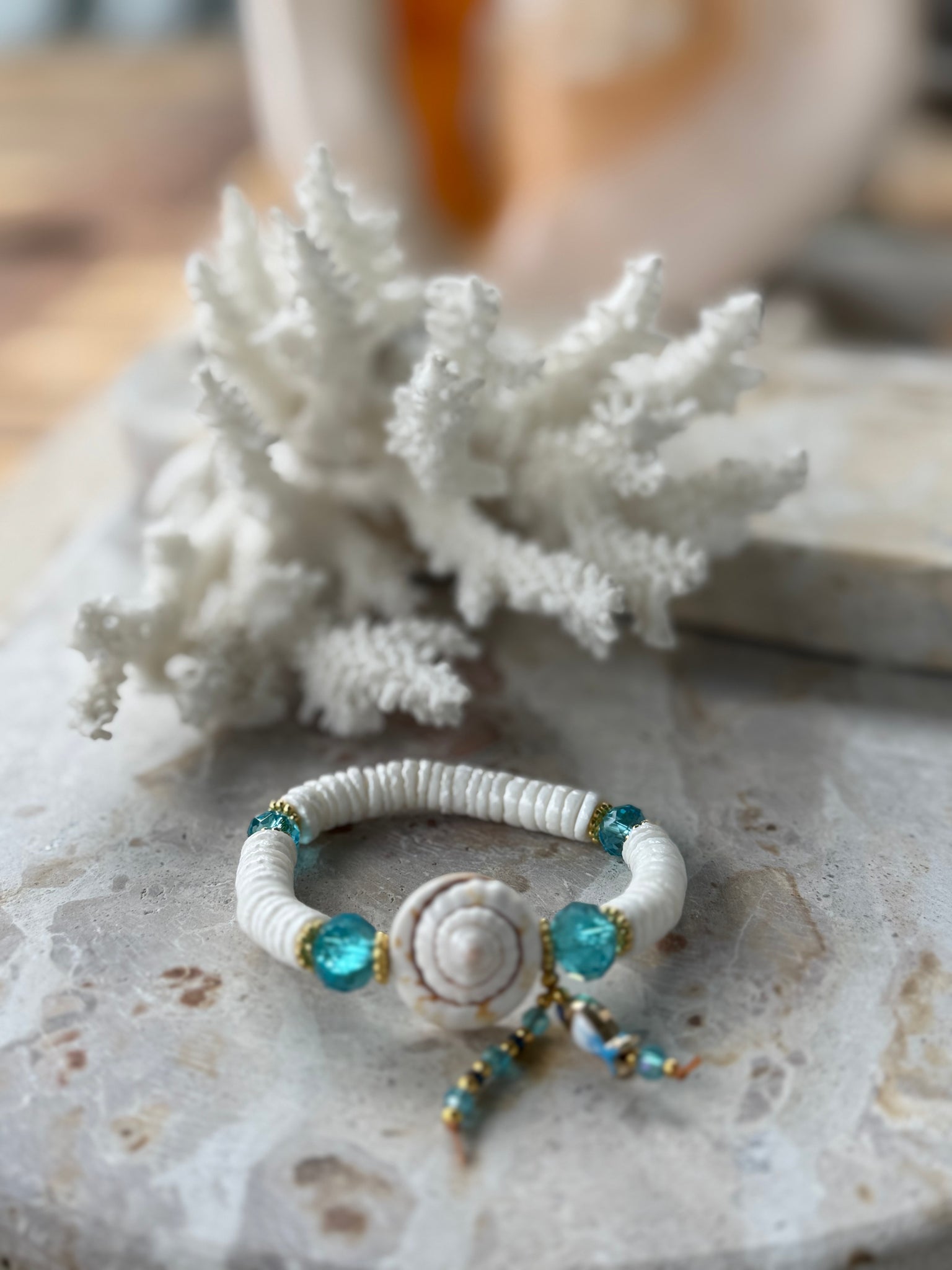 Island White Heishi Shell Crystal Bracelet