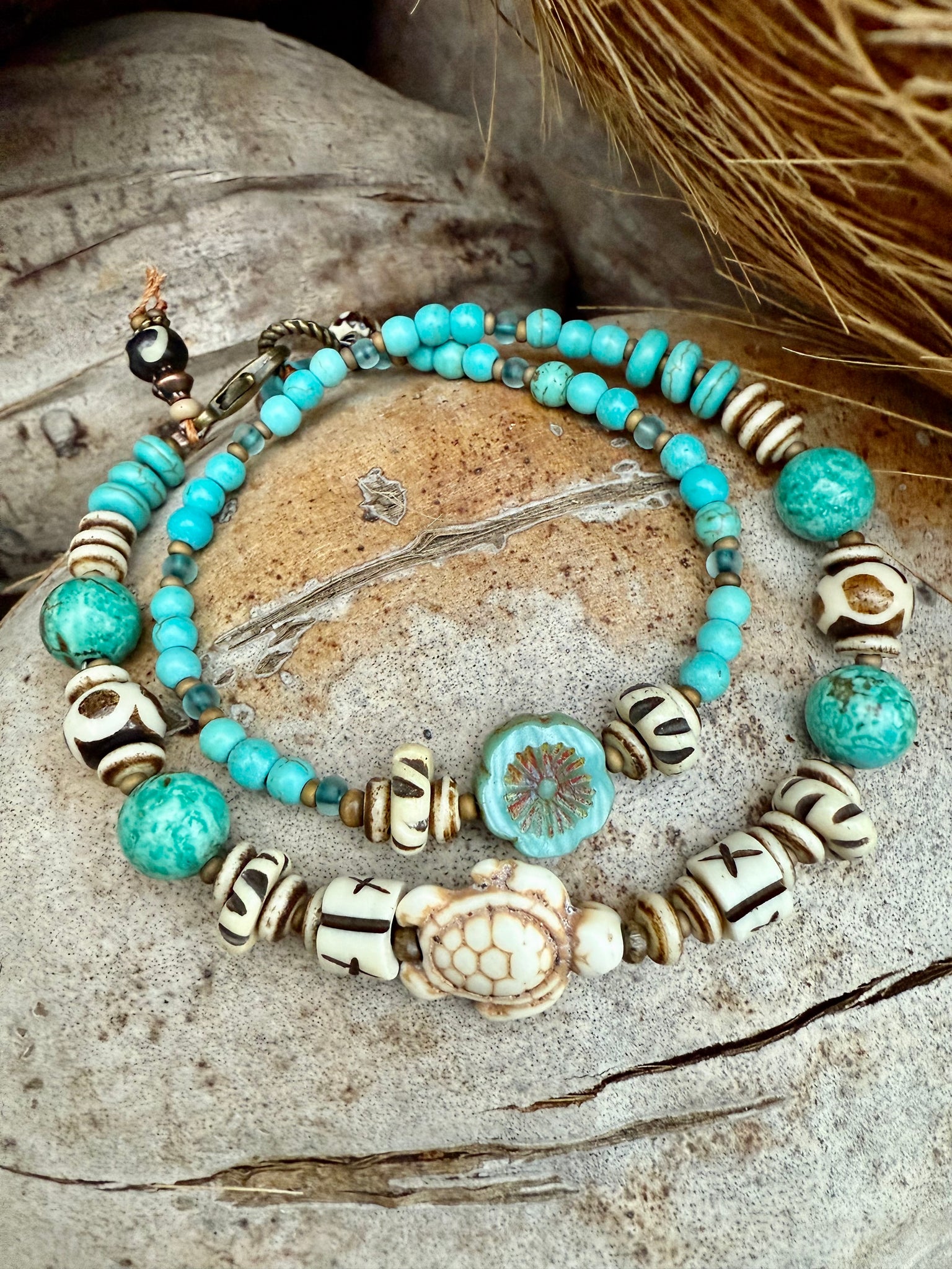 Ocean Breeze Tribal Shell Stone Bracelet