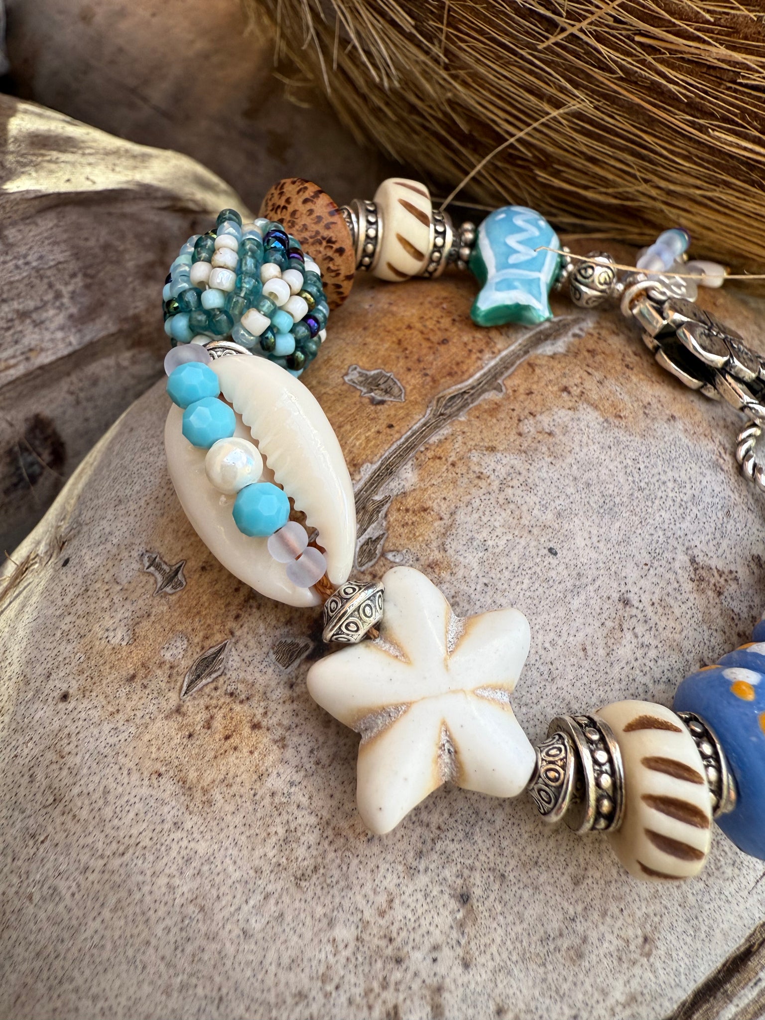 Island Ocean Cowrie Charm Shell Bracelet