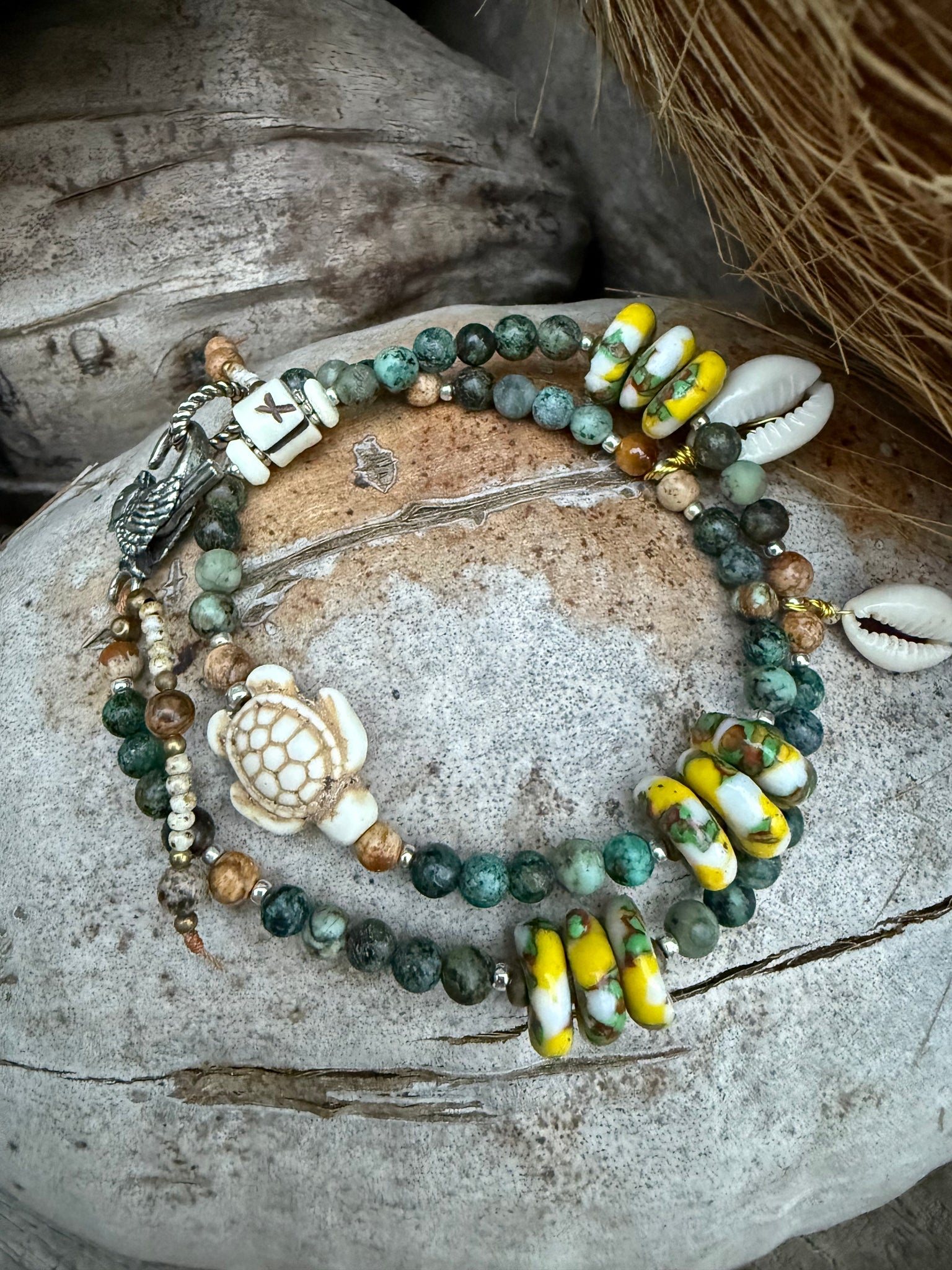Turquoise Stone Beaded Shell Bracelet