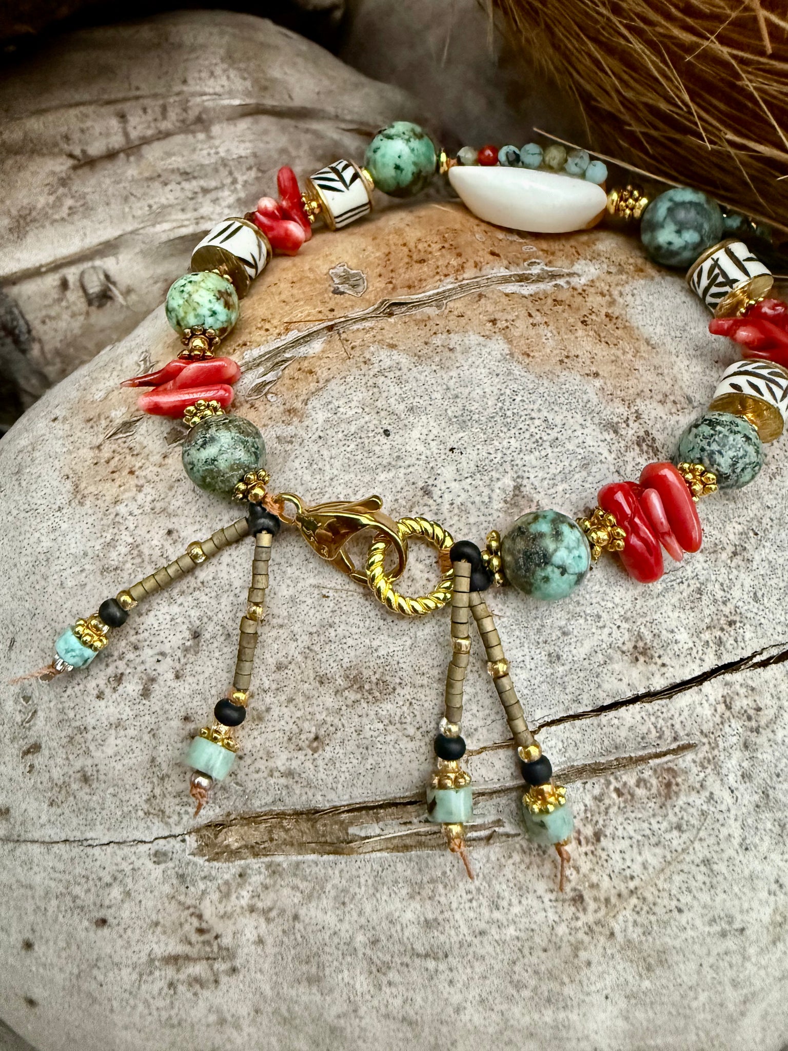 Hawaii Island Cowrie Shell Bracelet