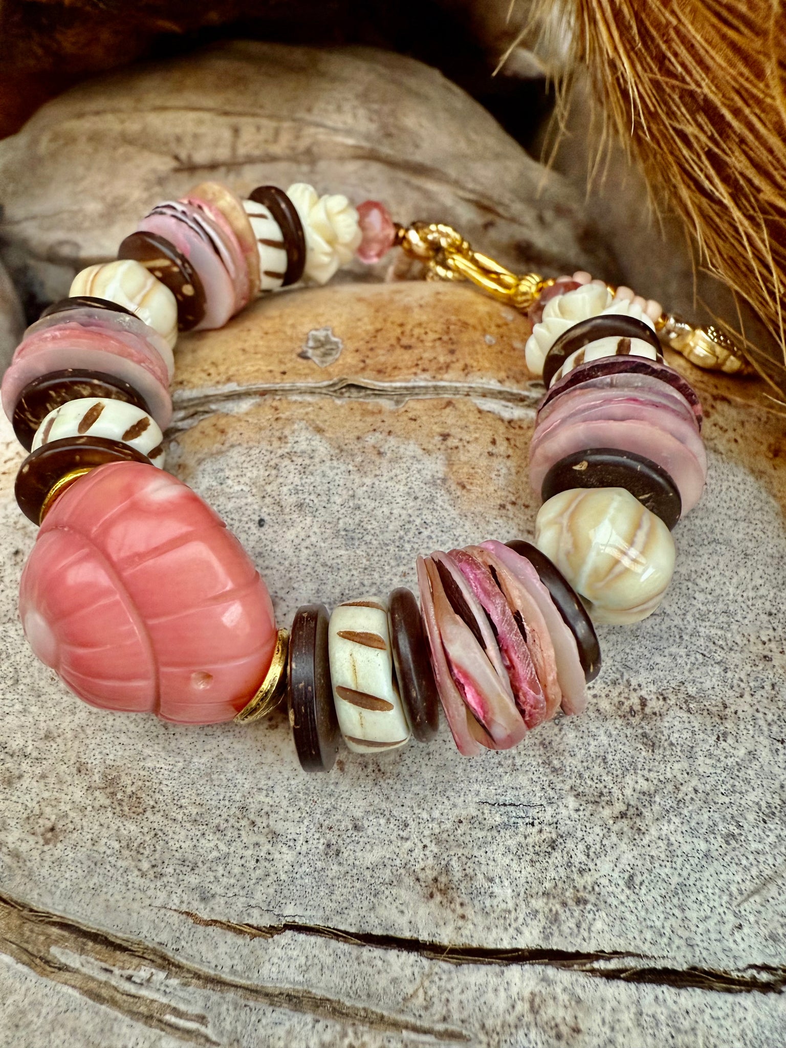 Pink Coral Shell Stone Bracelet