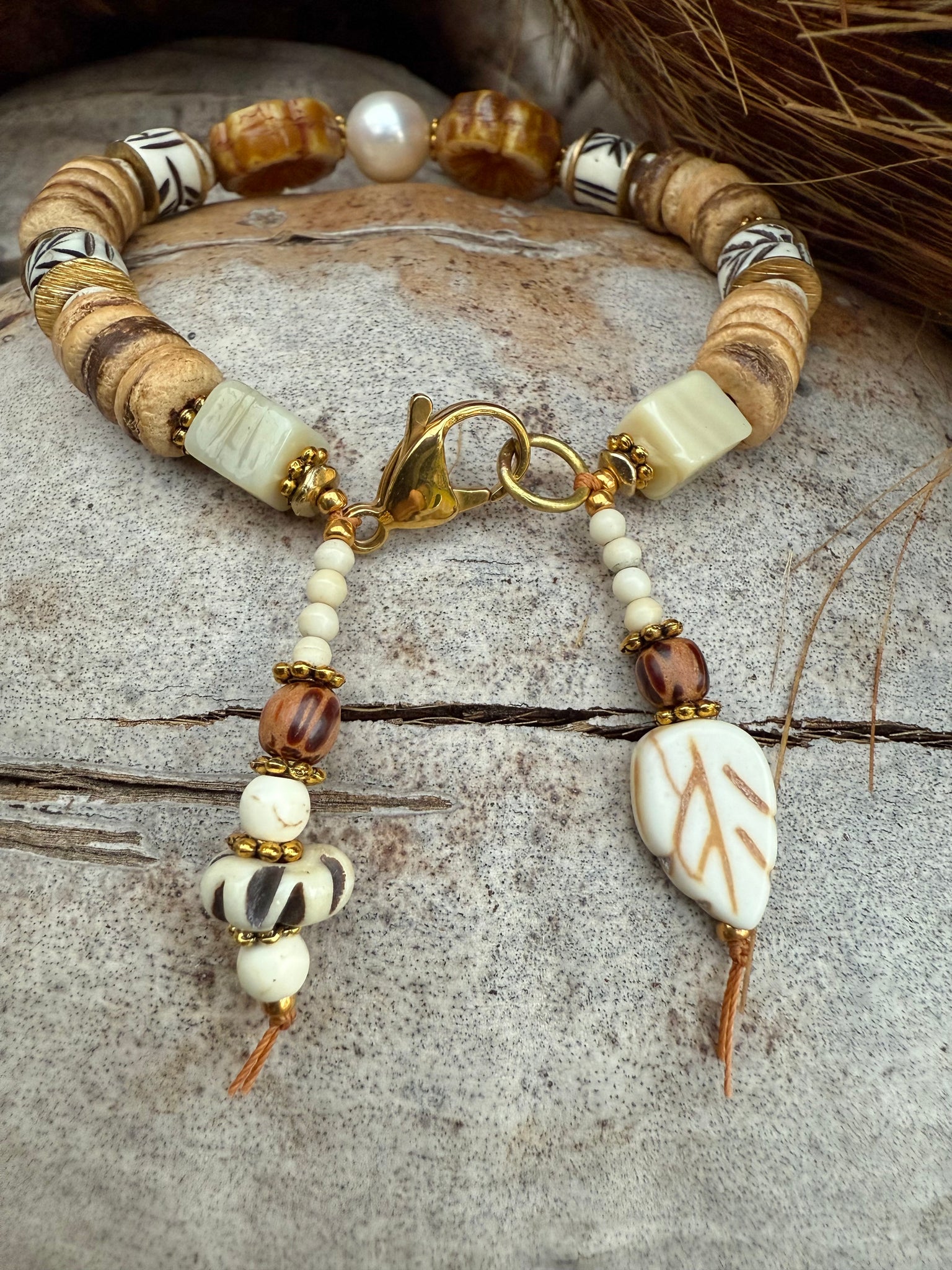 Hawaii Flower Pearl Bracelet