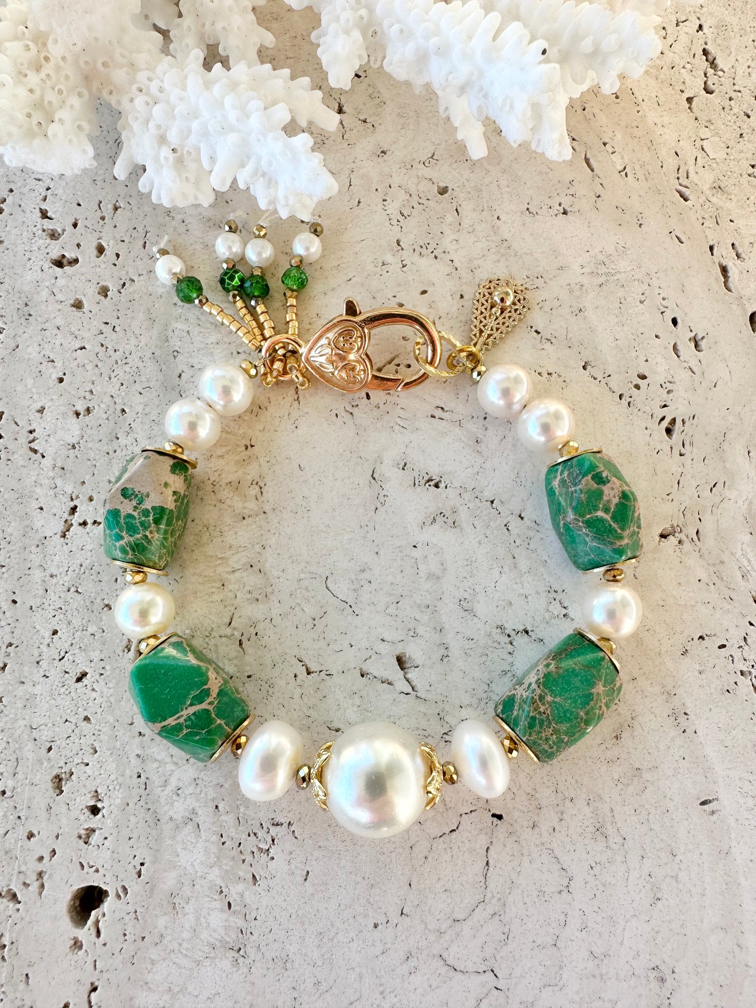 Green Stone Pearl Bracelet