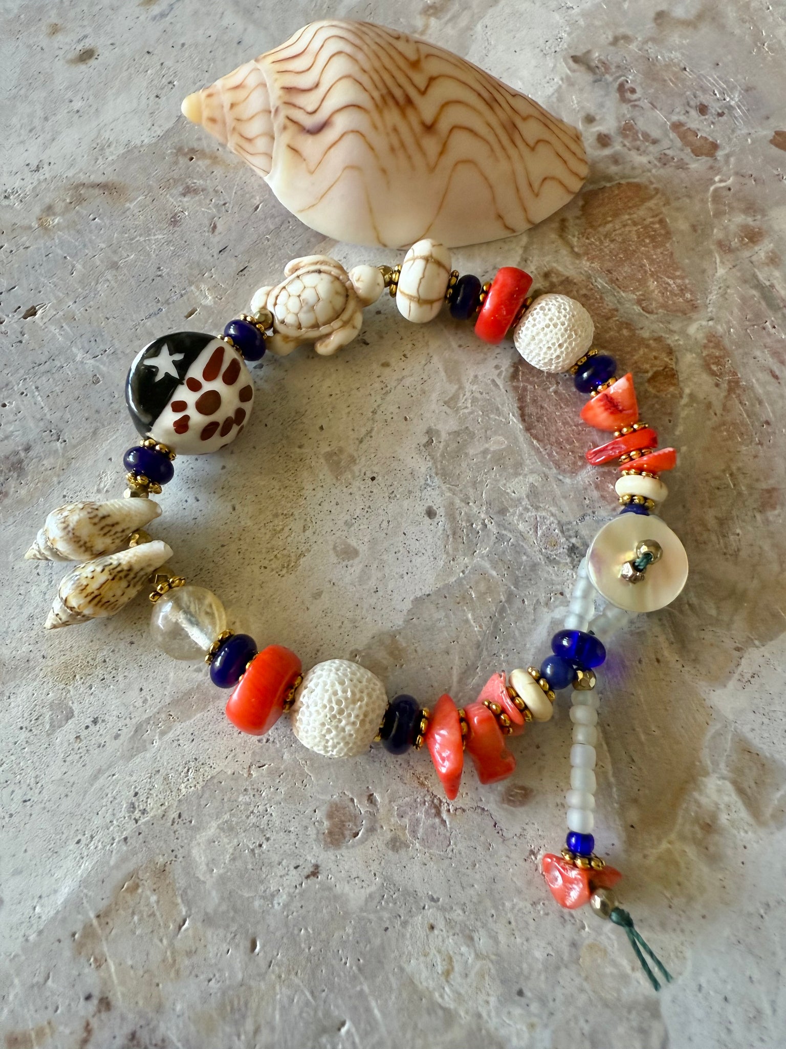 Beachie Boho Shell Charm Bracelet