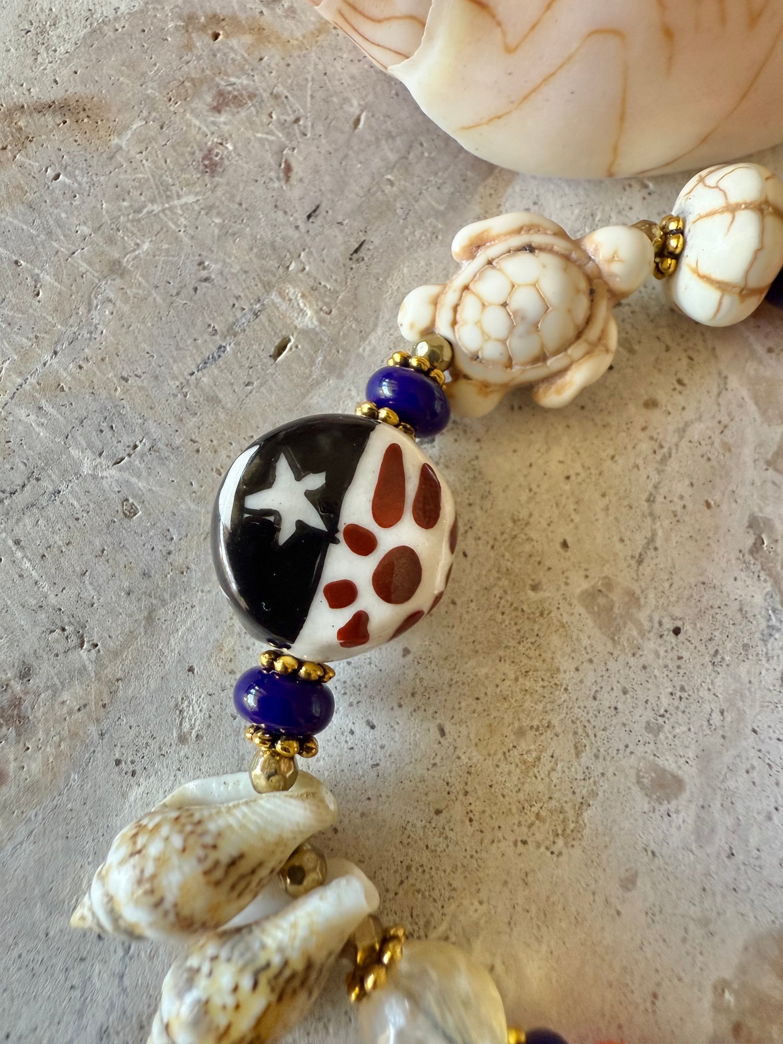 Beachie Boho Shell Charm Bracelet