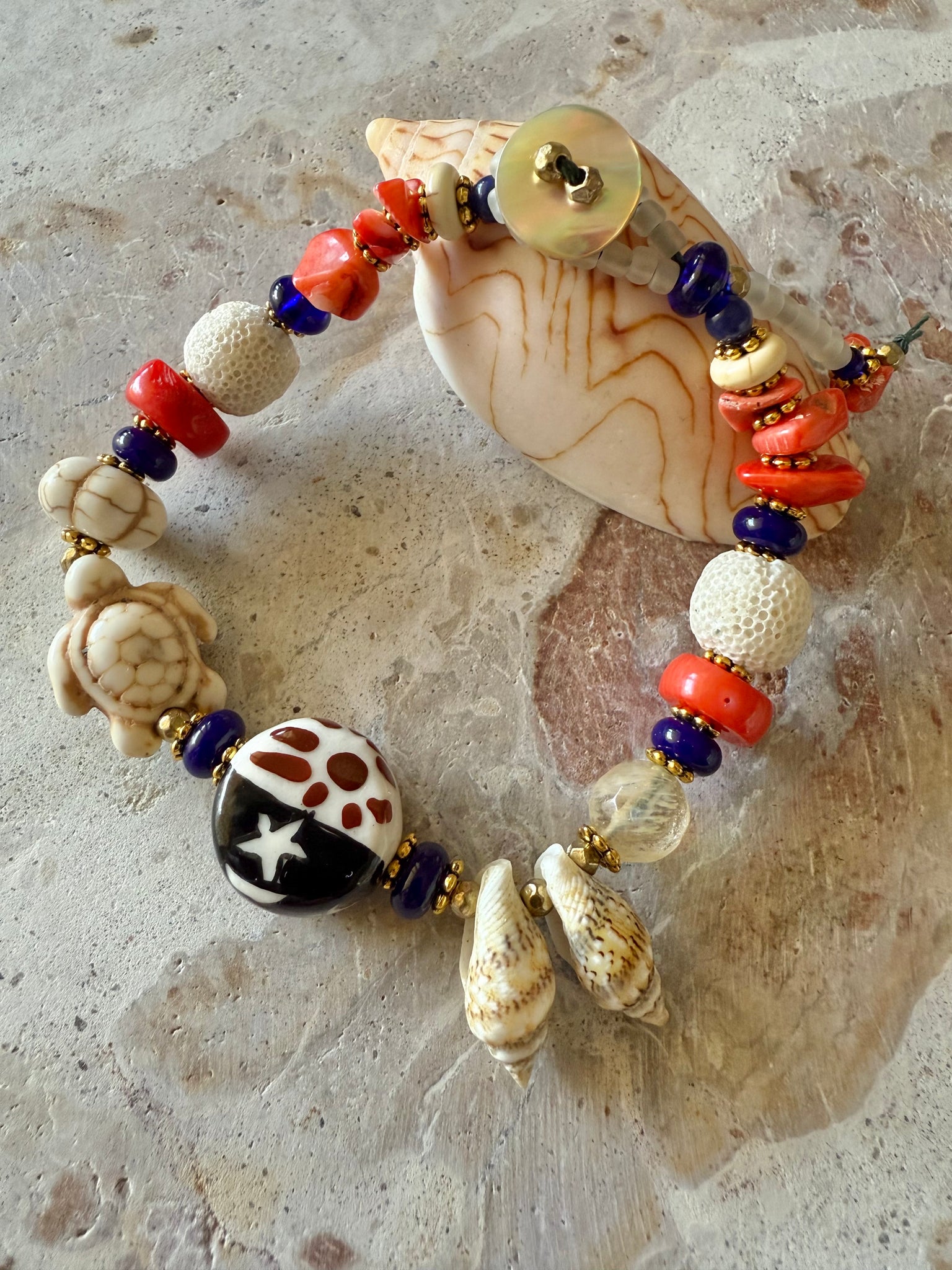 Beachie Boho Shell Charm Bracelet