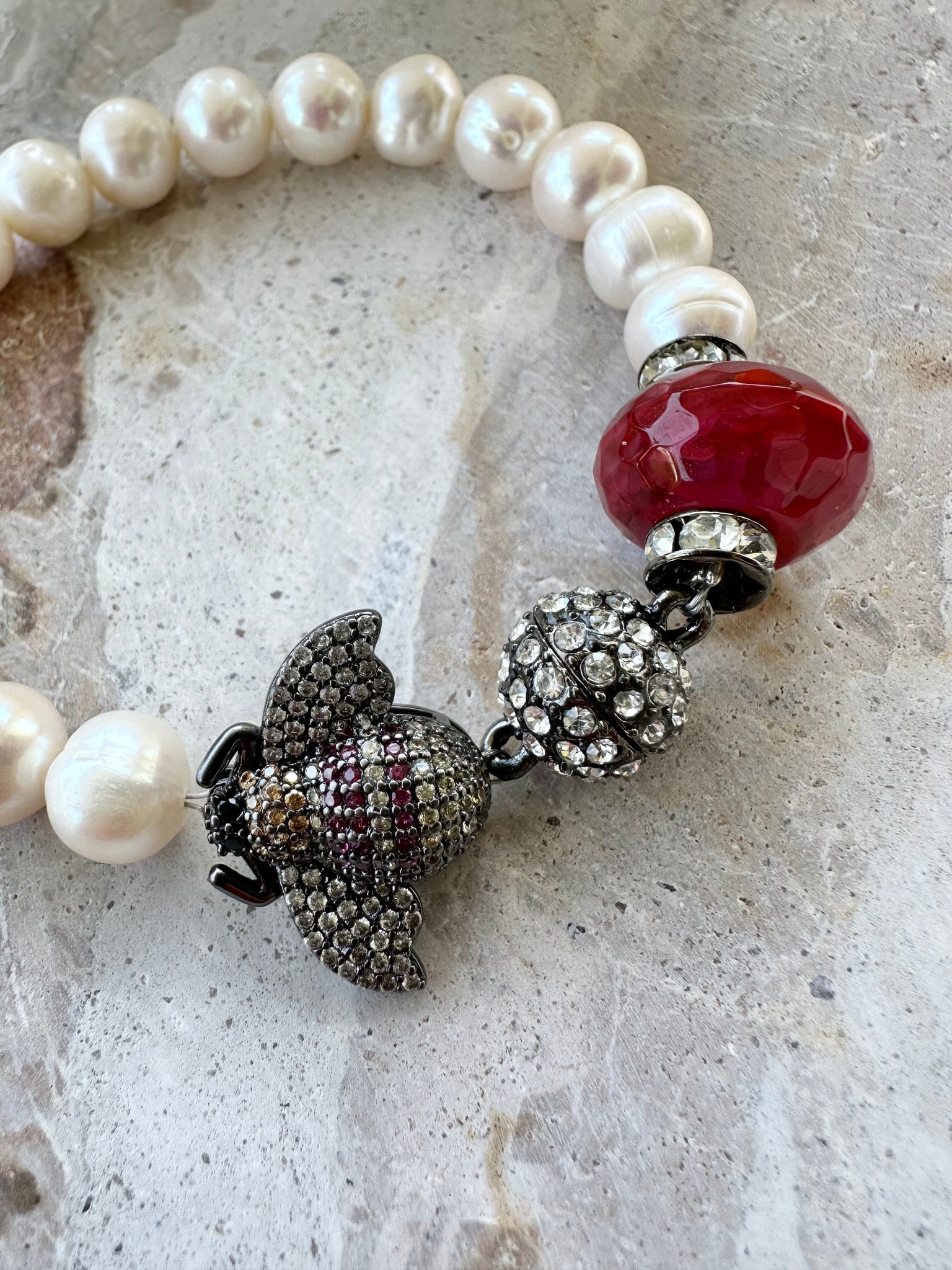 Crystal Bee Charm Pearl Beaded Bracelet