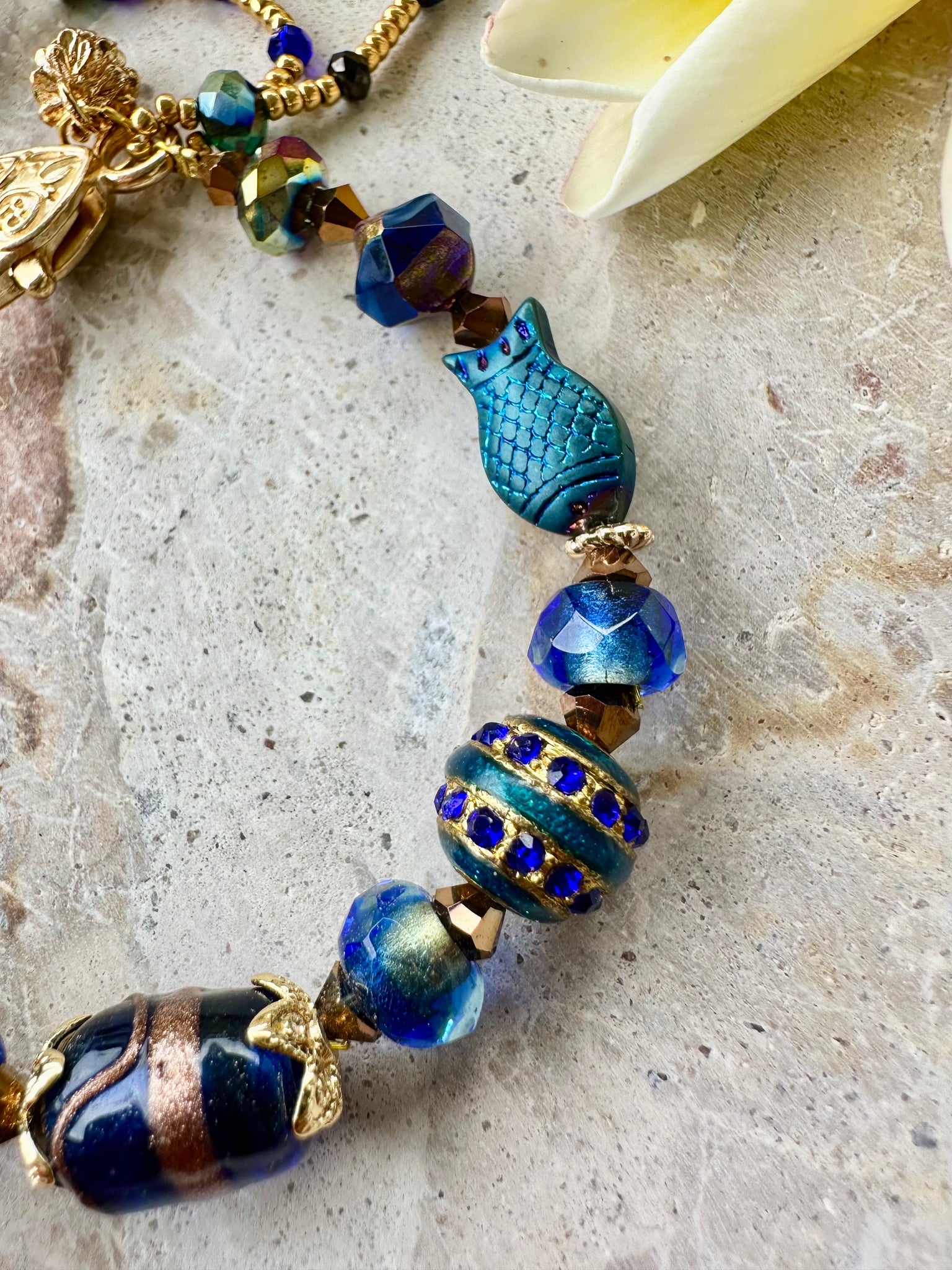 Vintage Blue Crystal Glass Bracelet