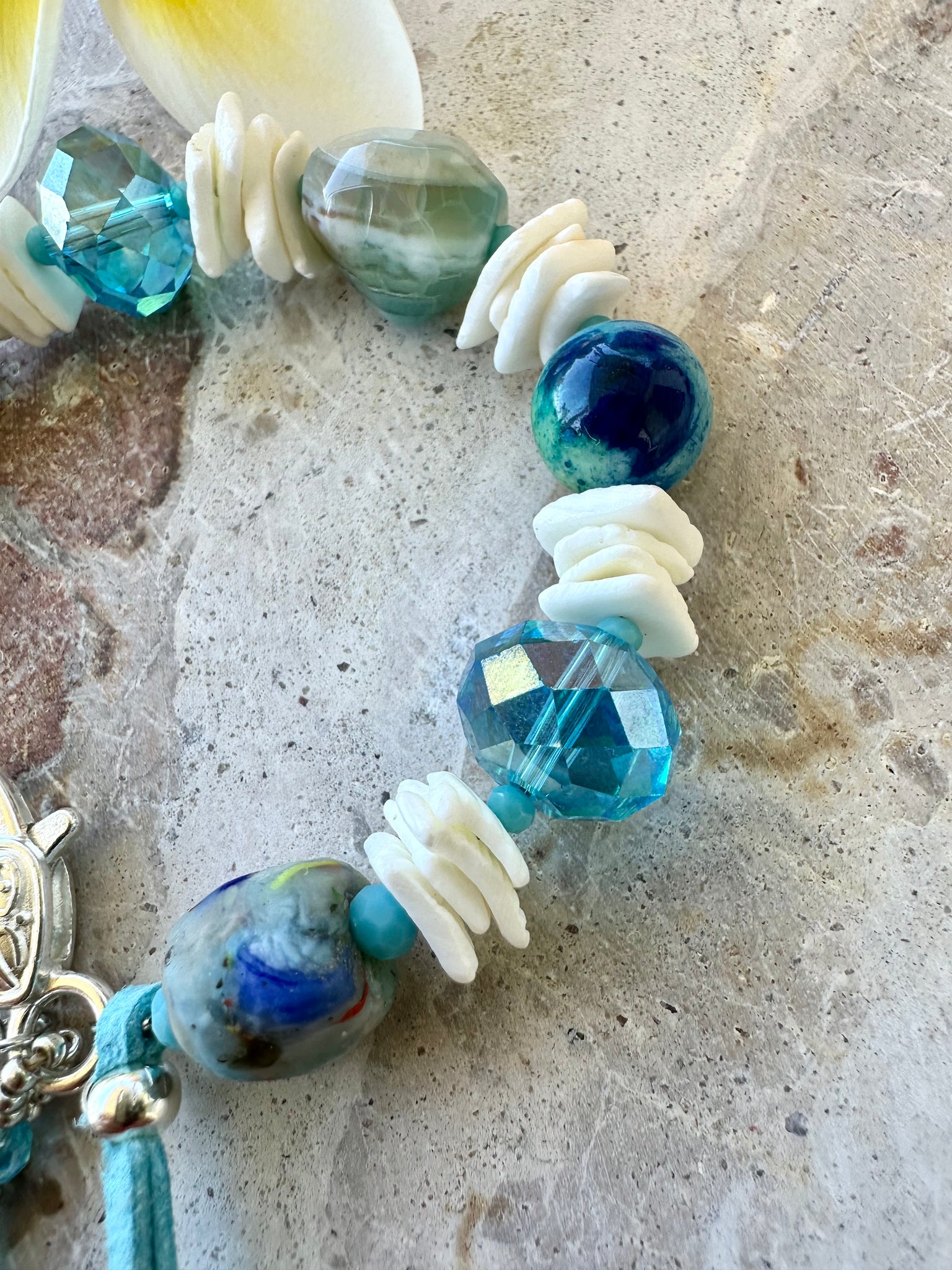 Beach Shell Stone Beaded Bracelet