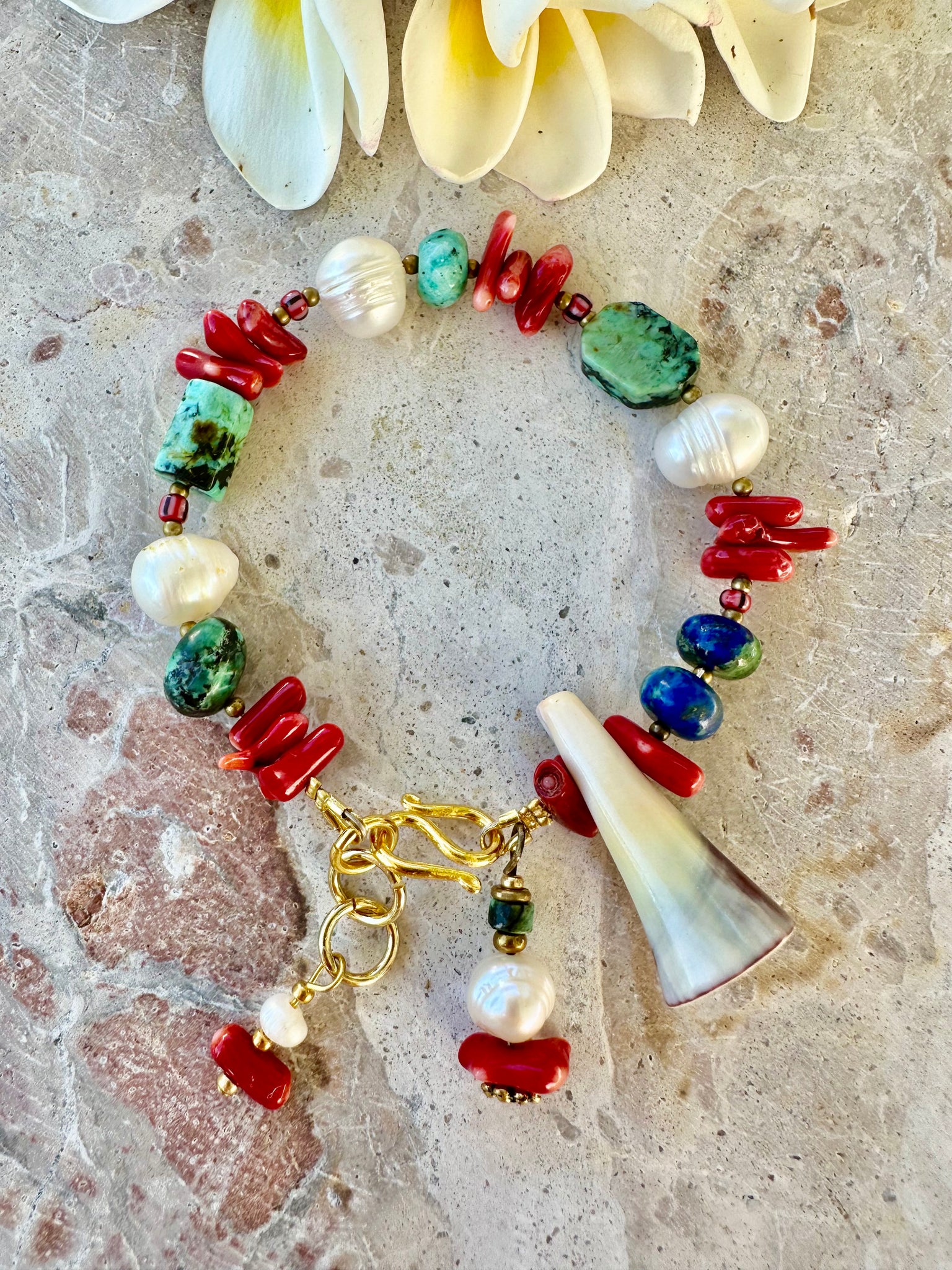 Turquoise Shell Beaded Bracelet