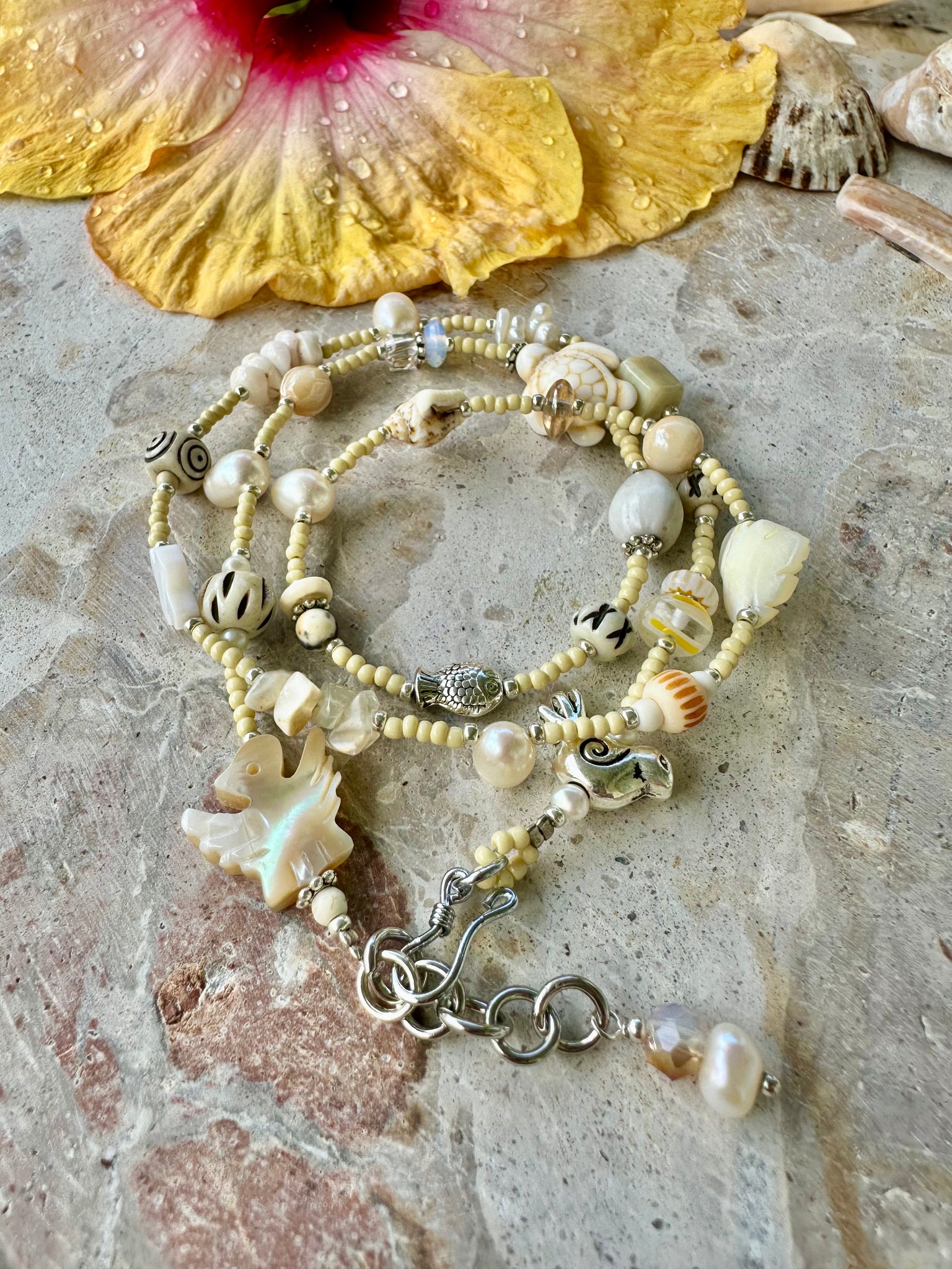 Sandy Seed Bead Shell Beaded Bracelet