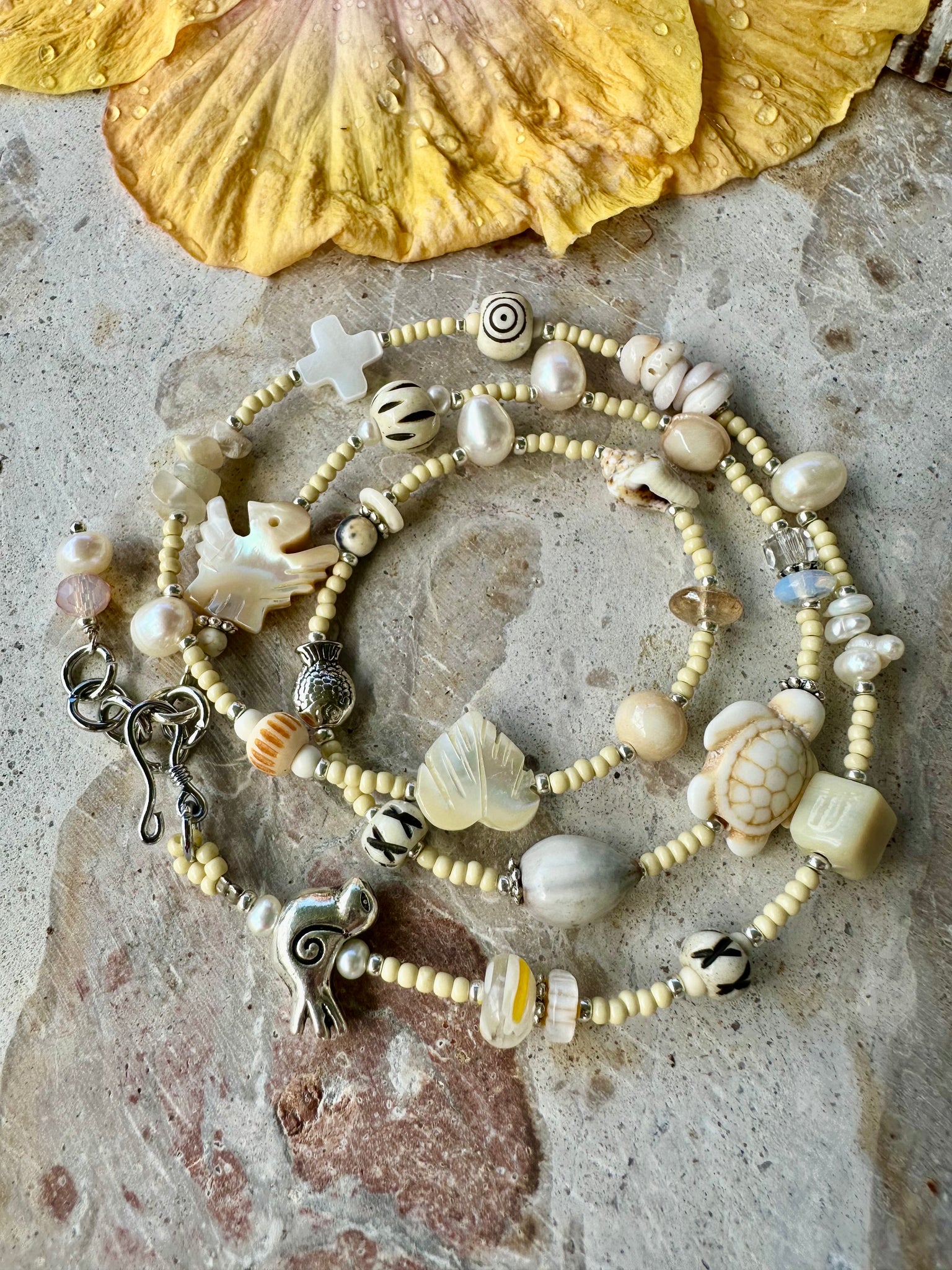 Sandy Seed Bead Shell Beaded Bracelet