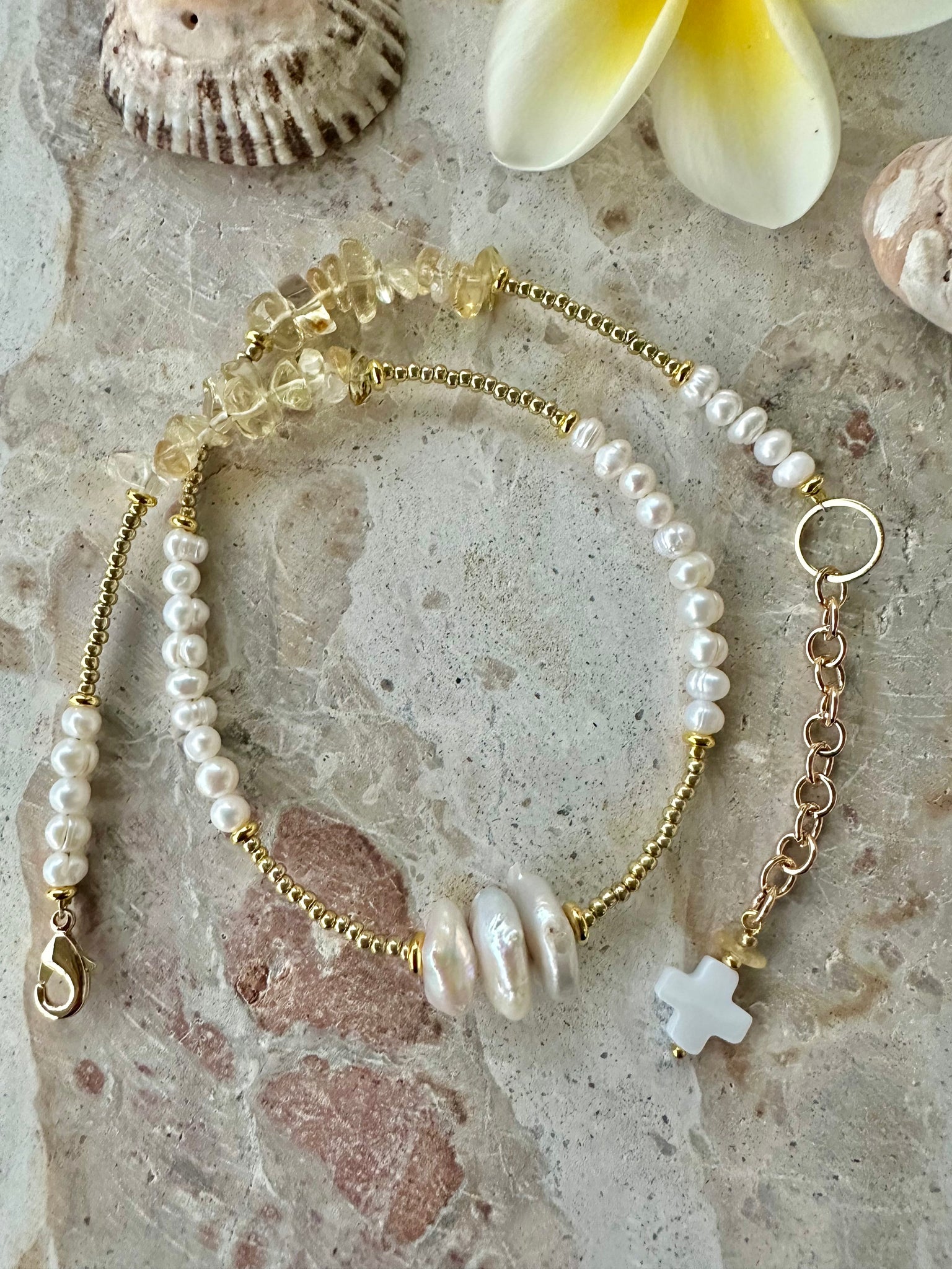 Coastal Bech Pearl Necklace