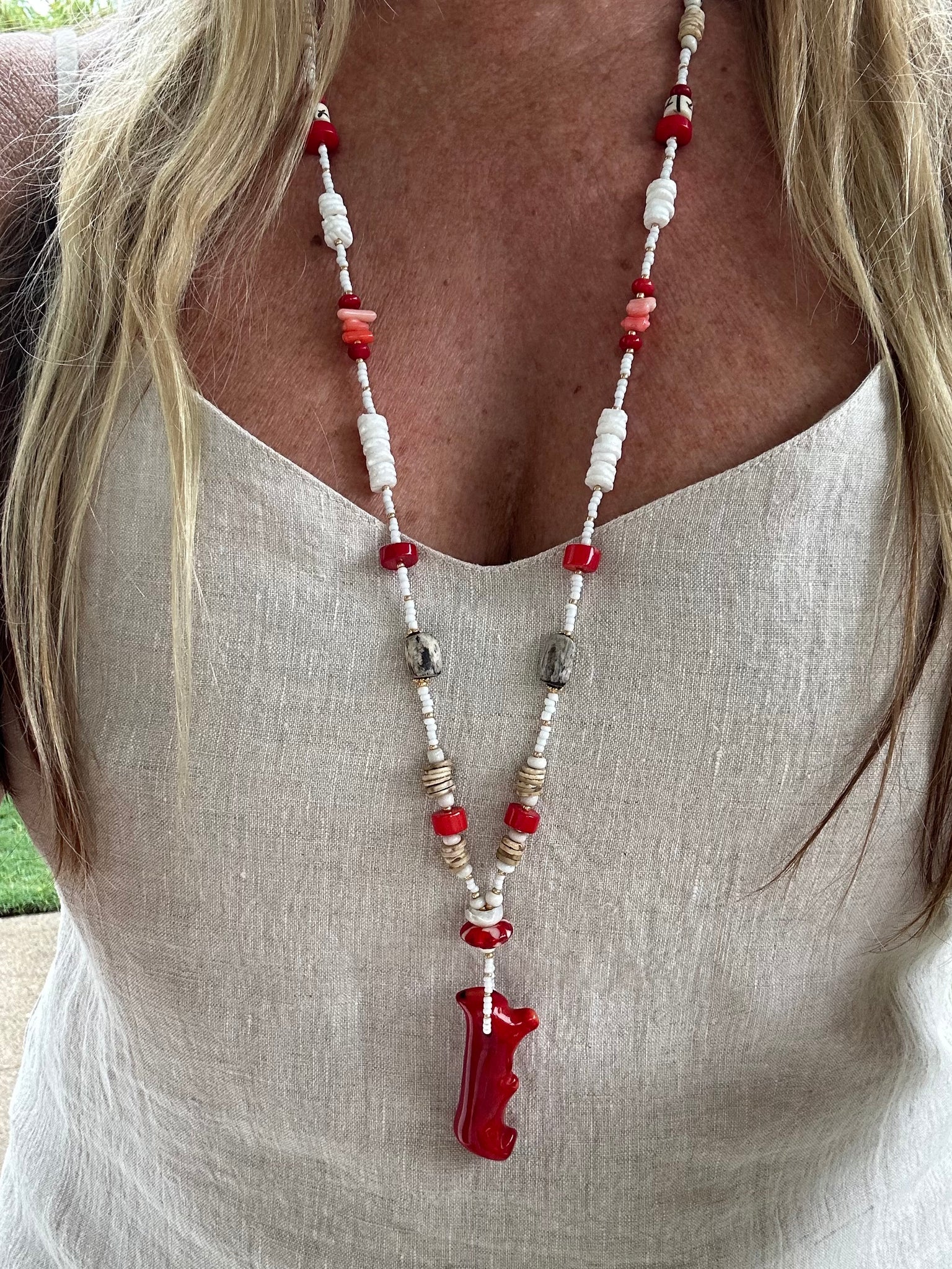 Red Coral White Shell Beaded Necklace