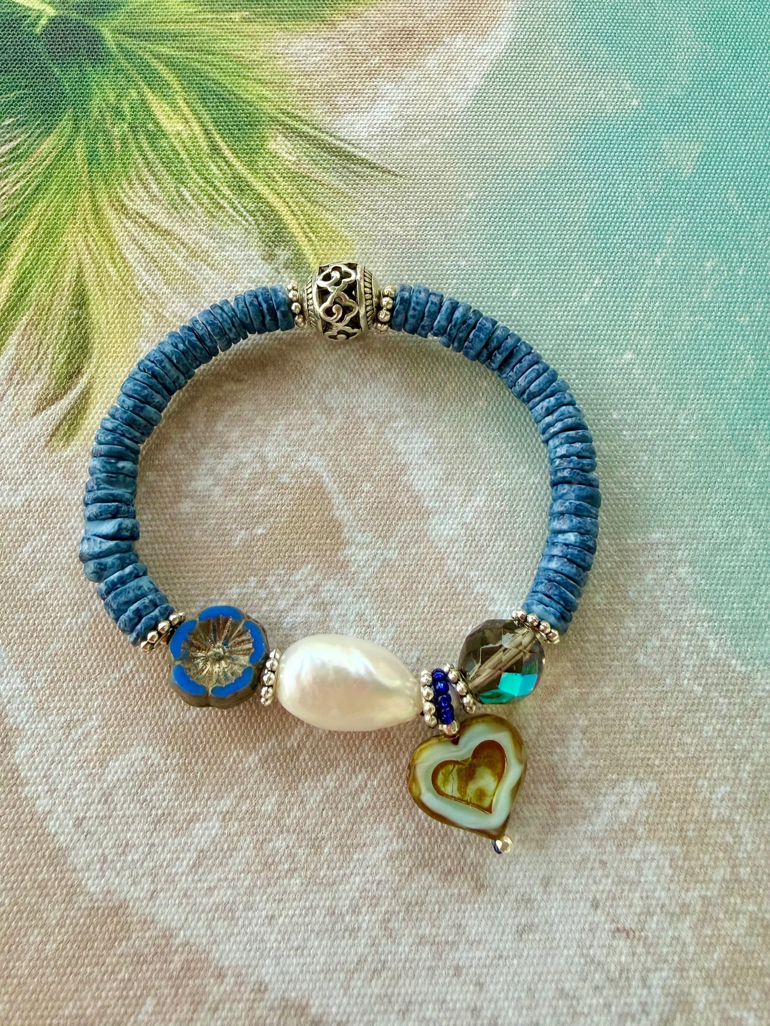 Island Blue Shell Pearl Bracelet