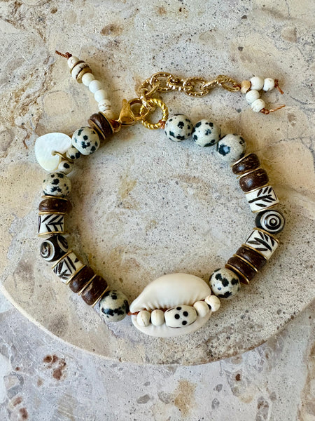 Cowrie Beach Coconut Bracelet