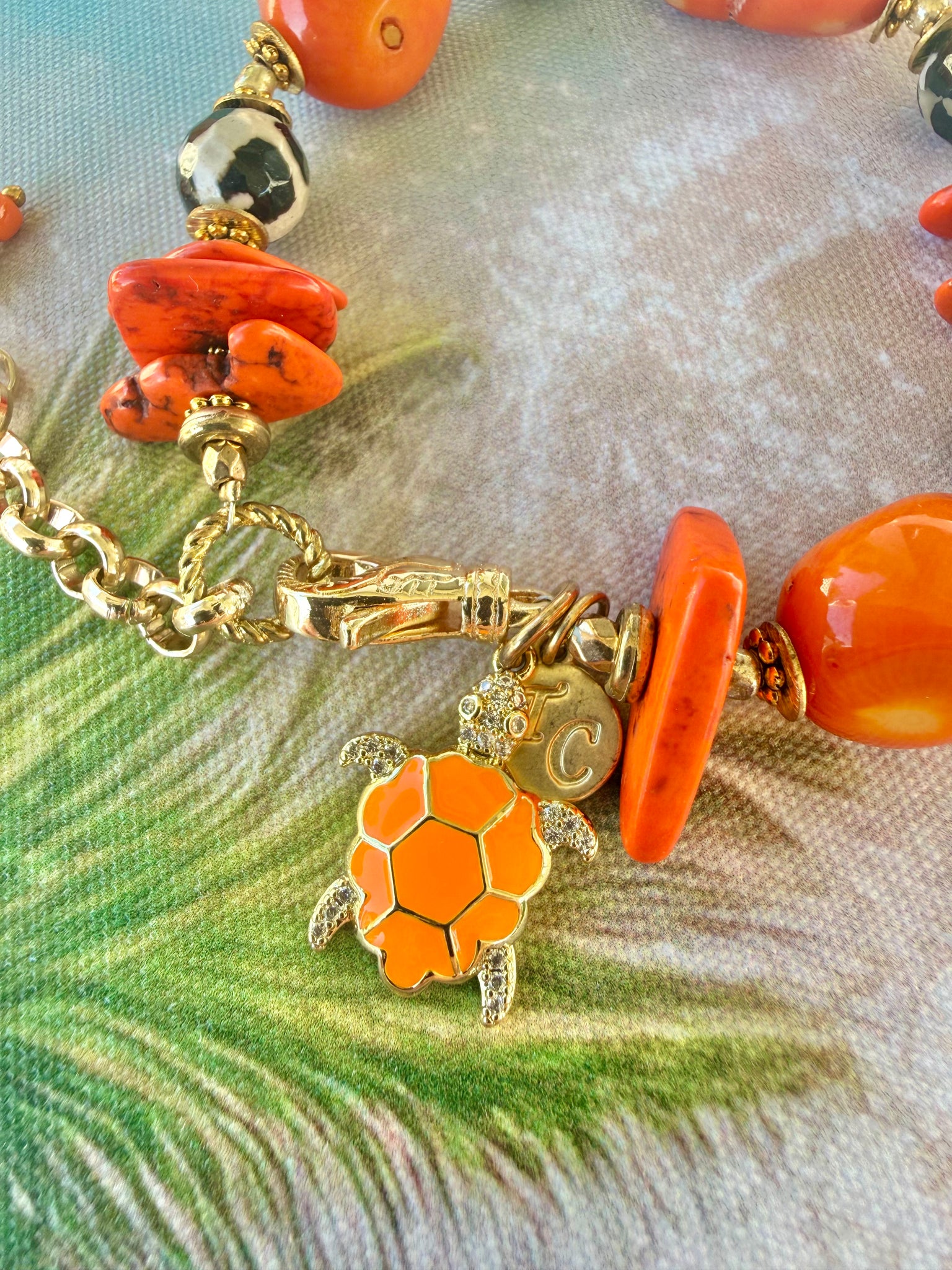 Red Coral Shell Beaded Bracelet