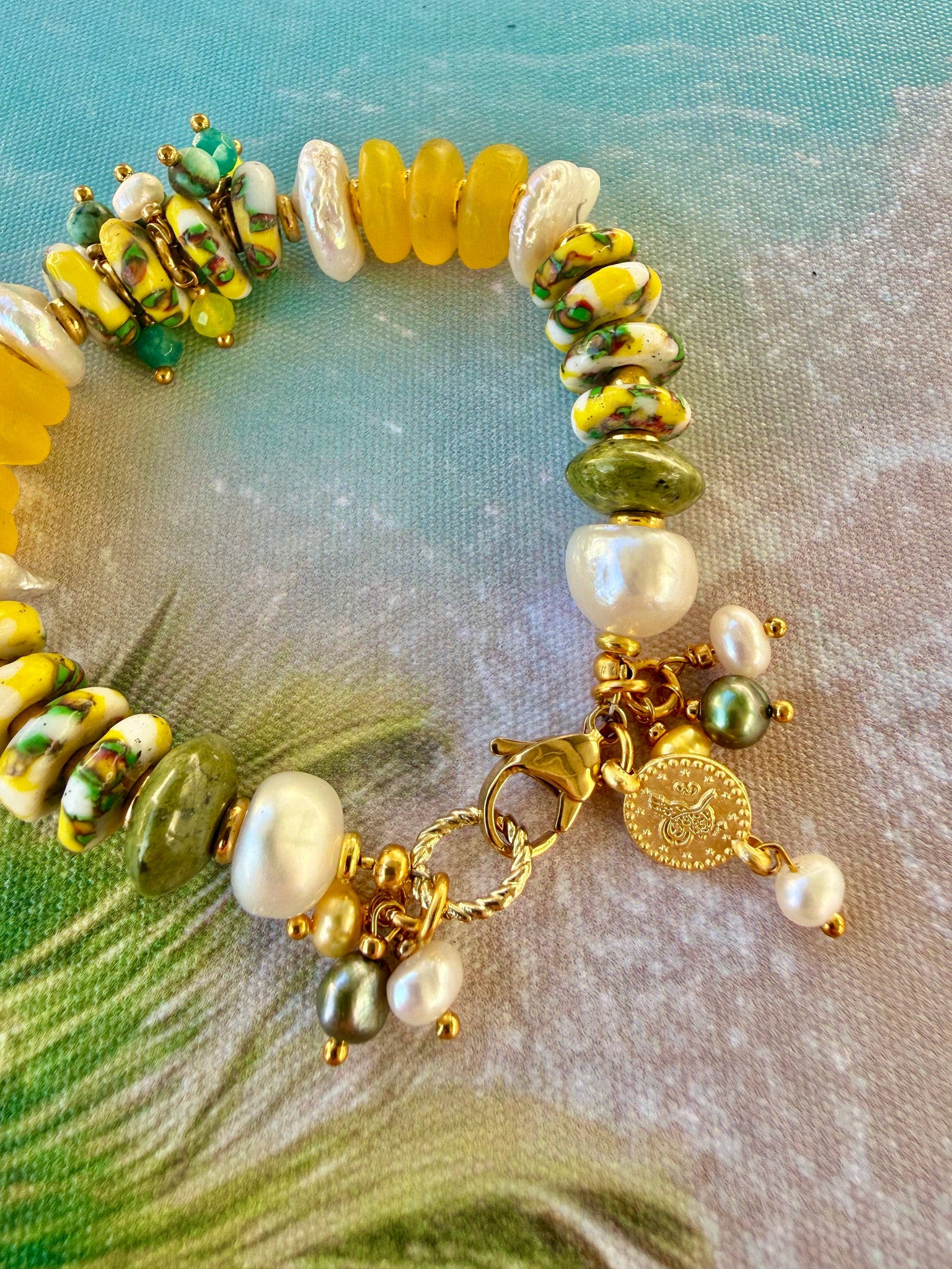 Summer Breeze Ocean Pearl & Trade Bead Bracelet
