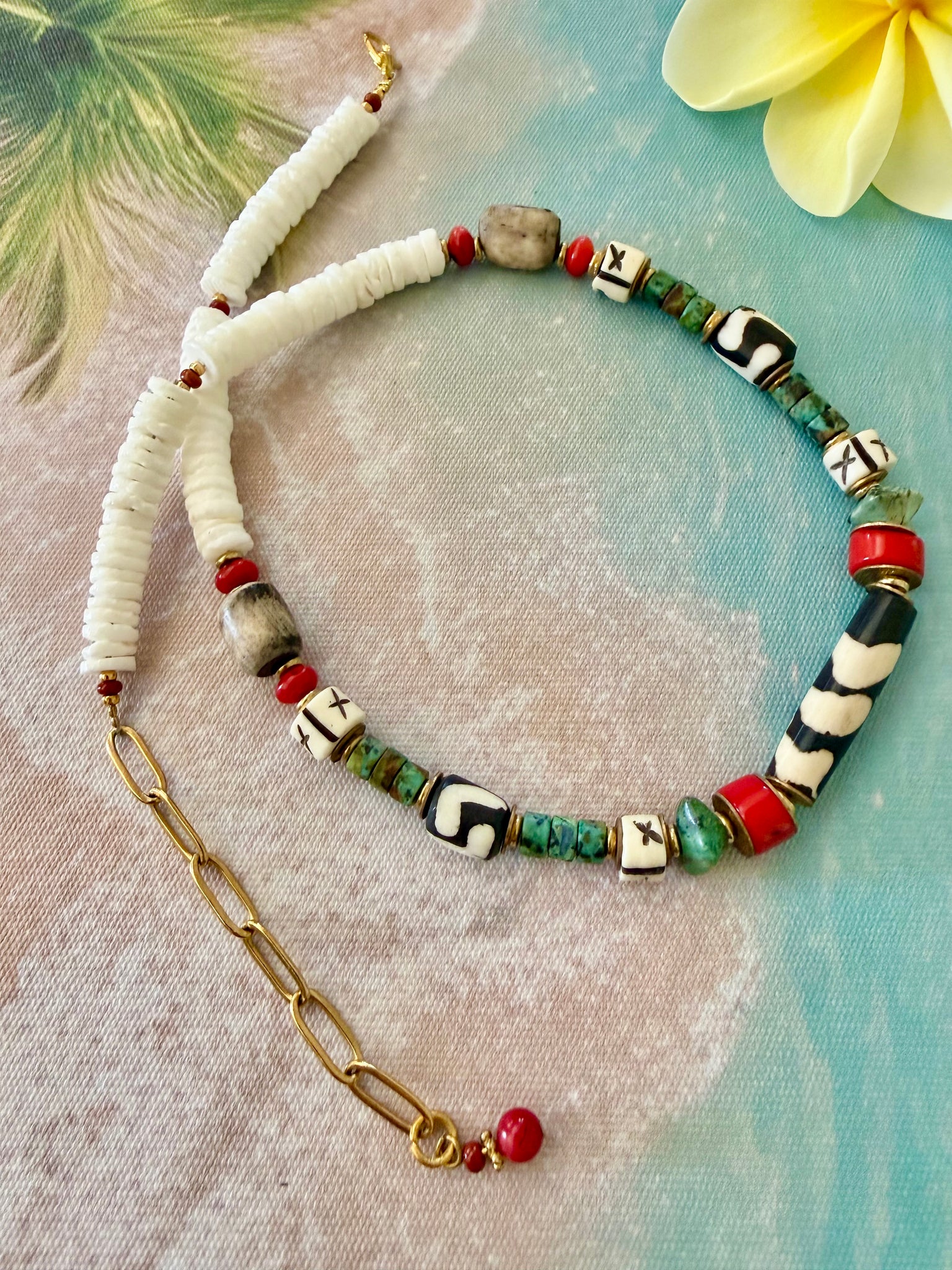 Island Tribe Shell Necklace