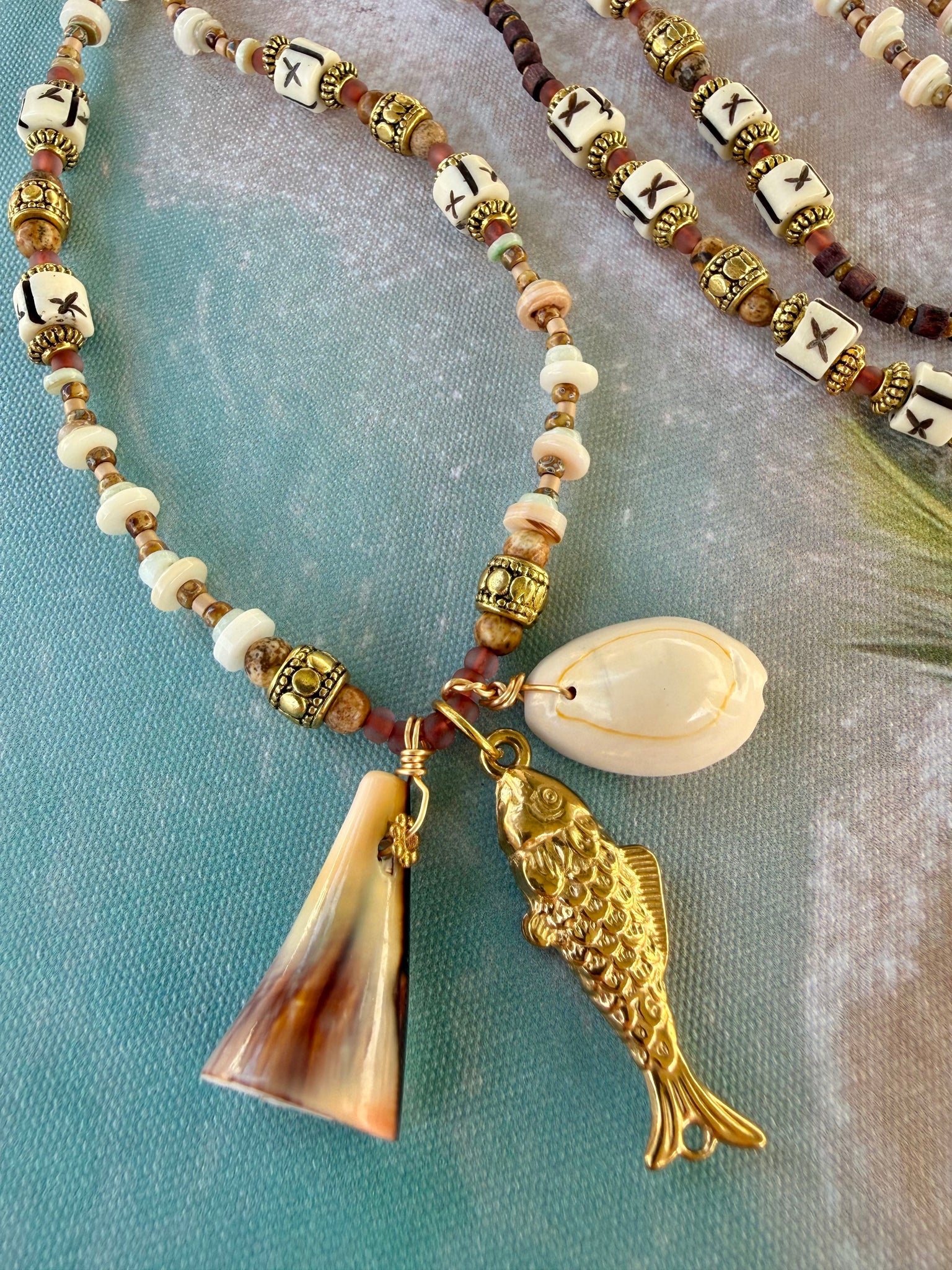 Island Soul Shell & Fish Necklace