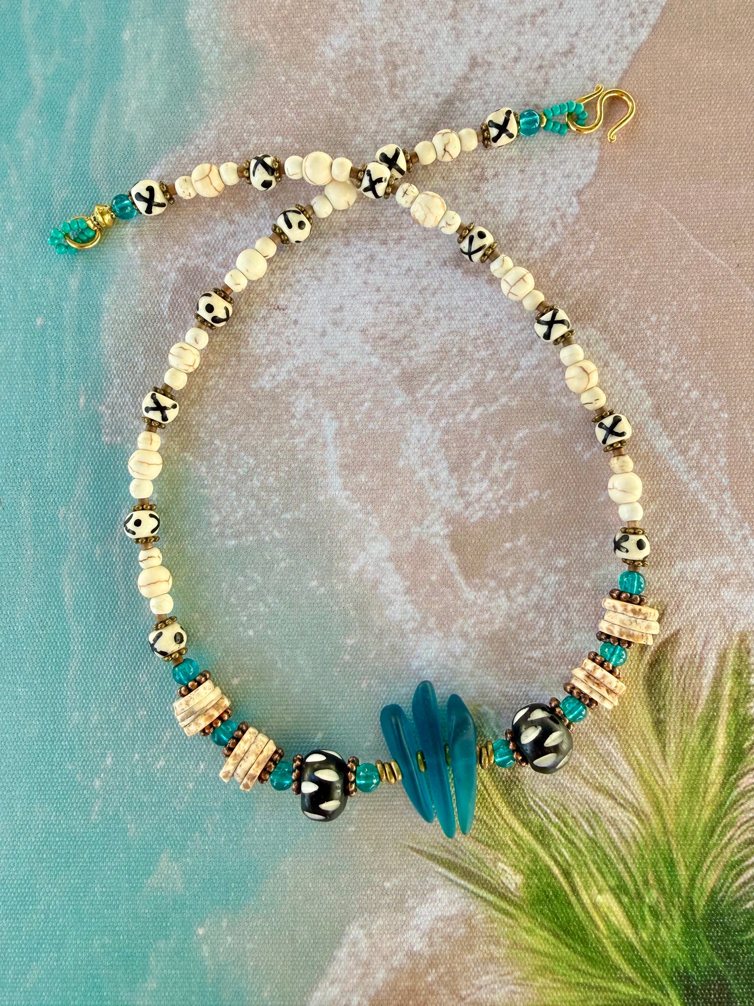 Island Soul Blue Sea Glass Choker - Necklace