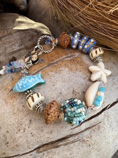 Island Ocean Cowrie Charm Shell  Bracelet