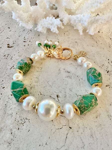 Green Stone Pearl Bracelet