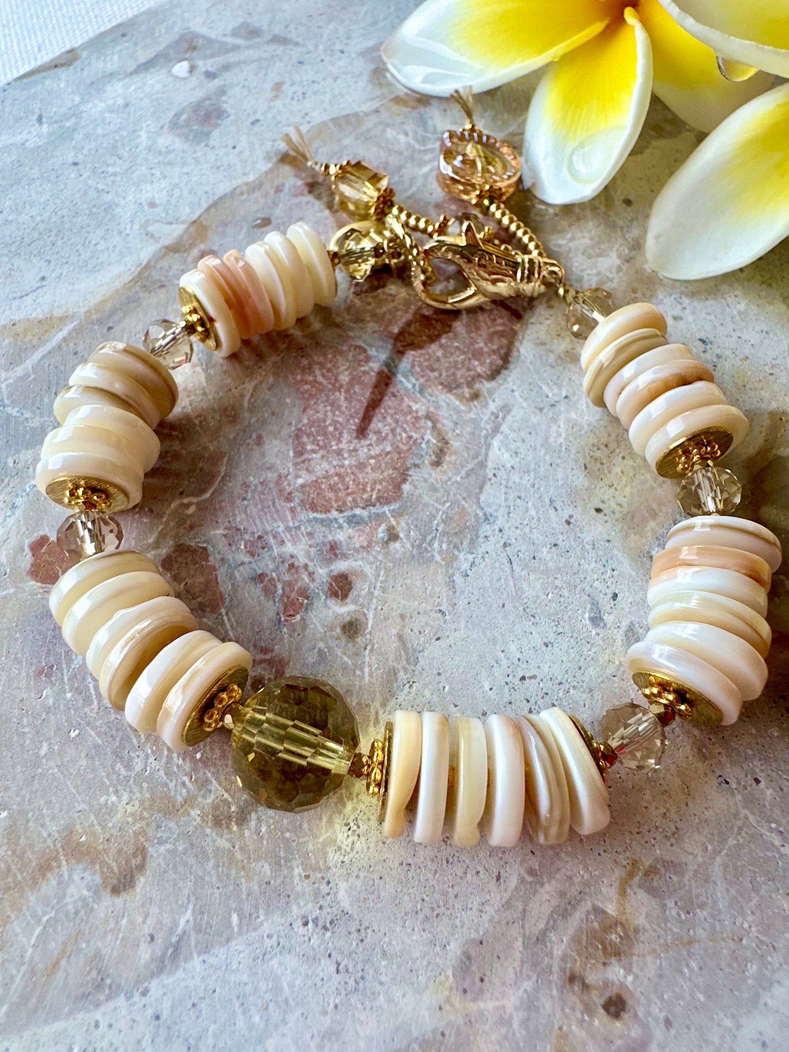 Shell Crystal Bracelet