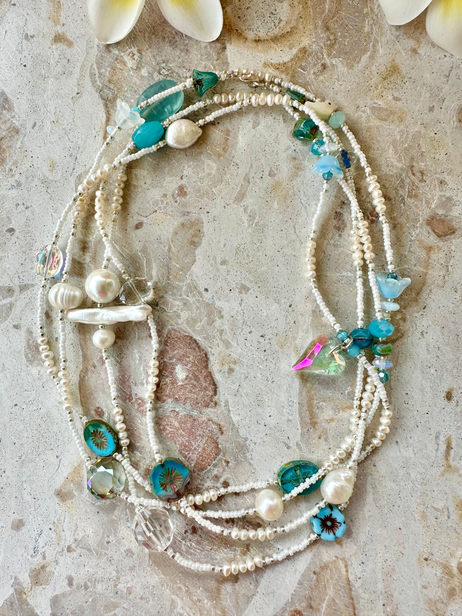 Blue Crystal Pearl Beaded  Necklace