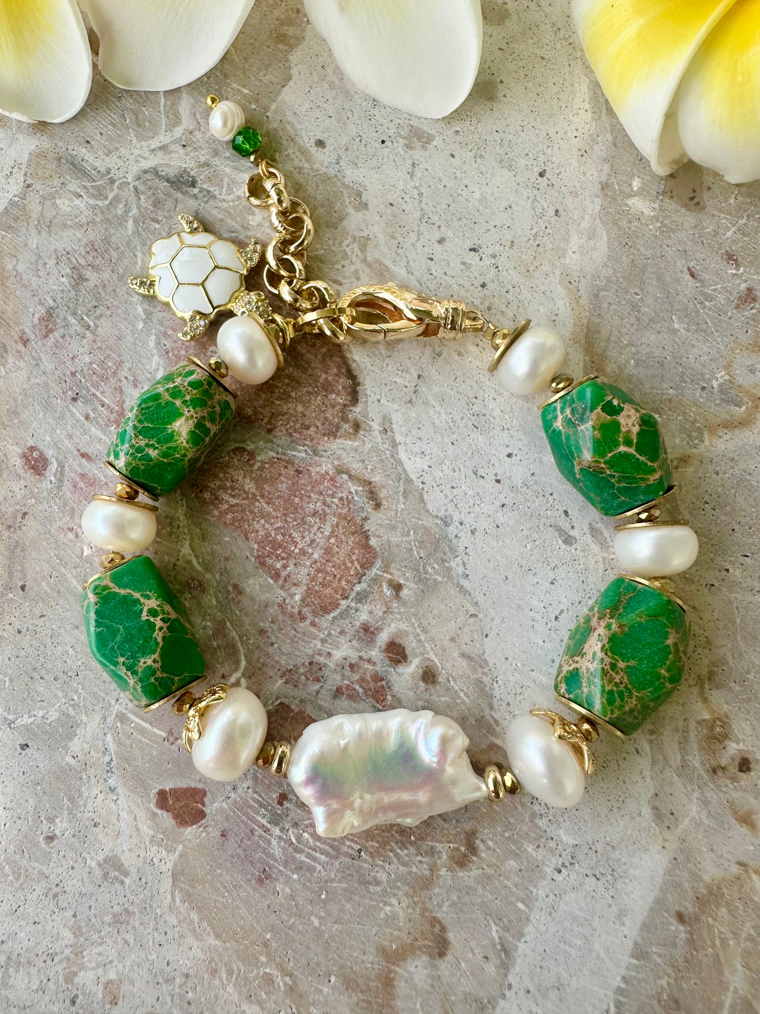 Pearl Green Gemstone Bracelet