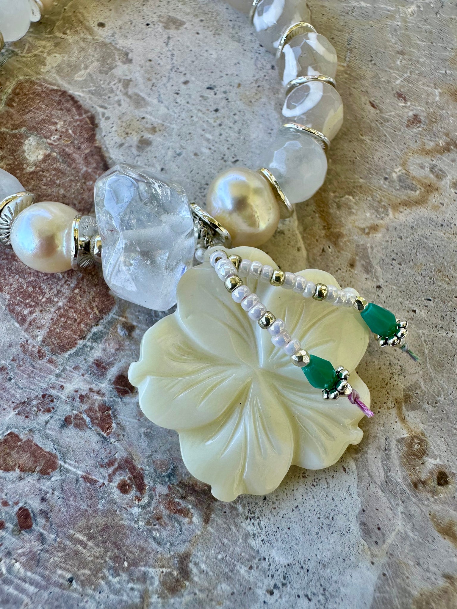 Hawaii White Flower Stone Bracelet