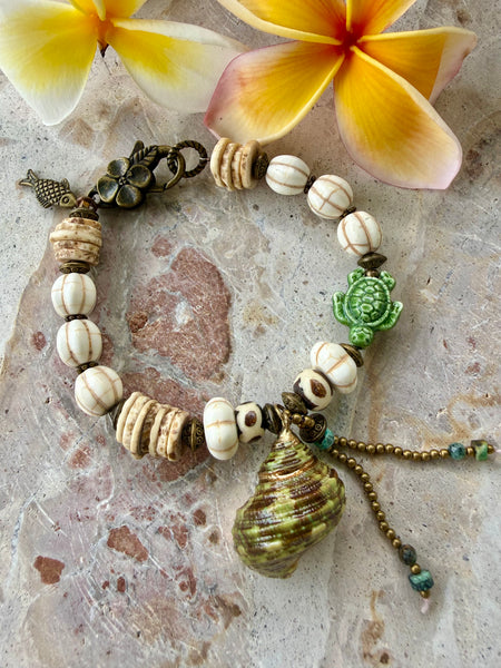 Shell Beaded Charm  Bracelet