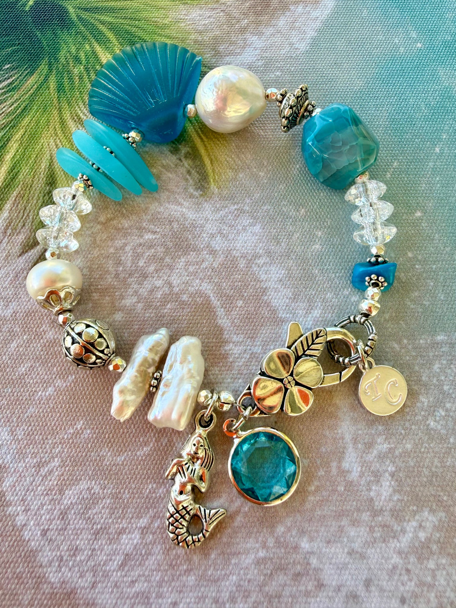 Ocean Treasure Sea Glass Shell Bracelet