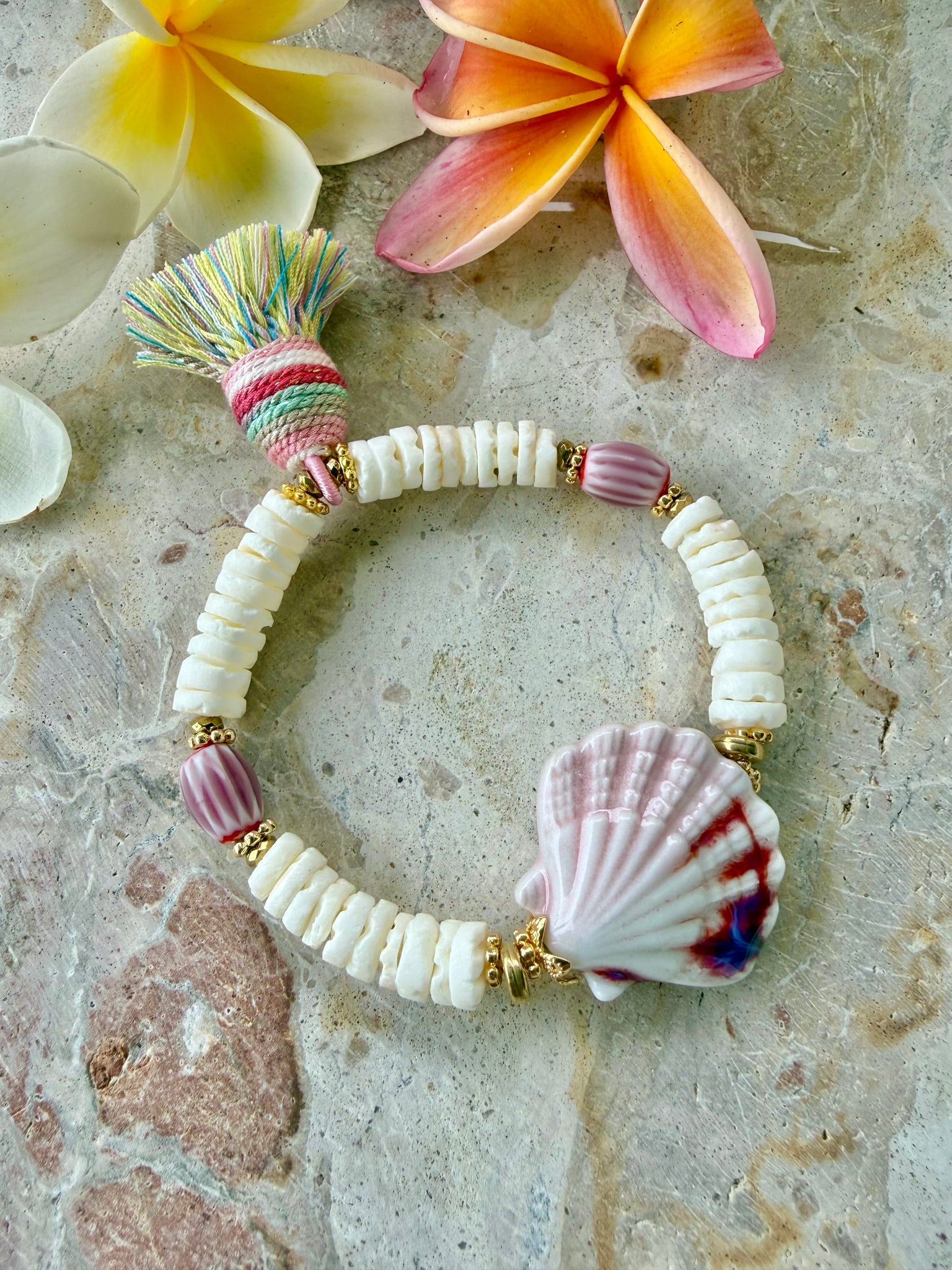 Island Charm Shell Bracelet