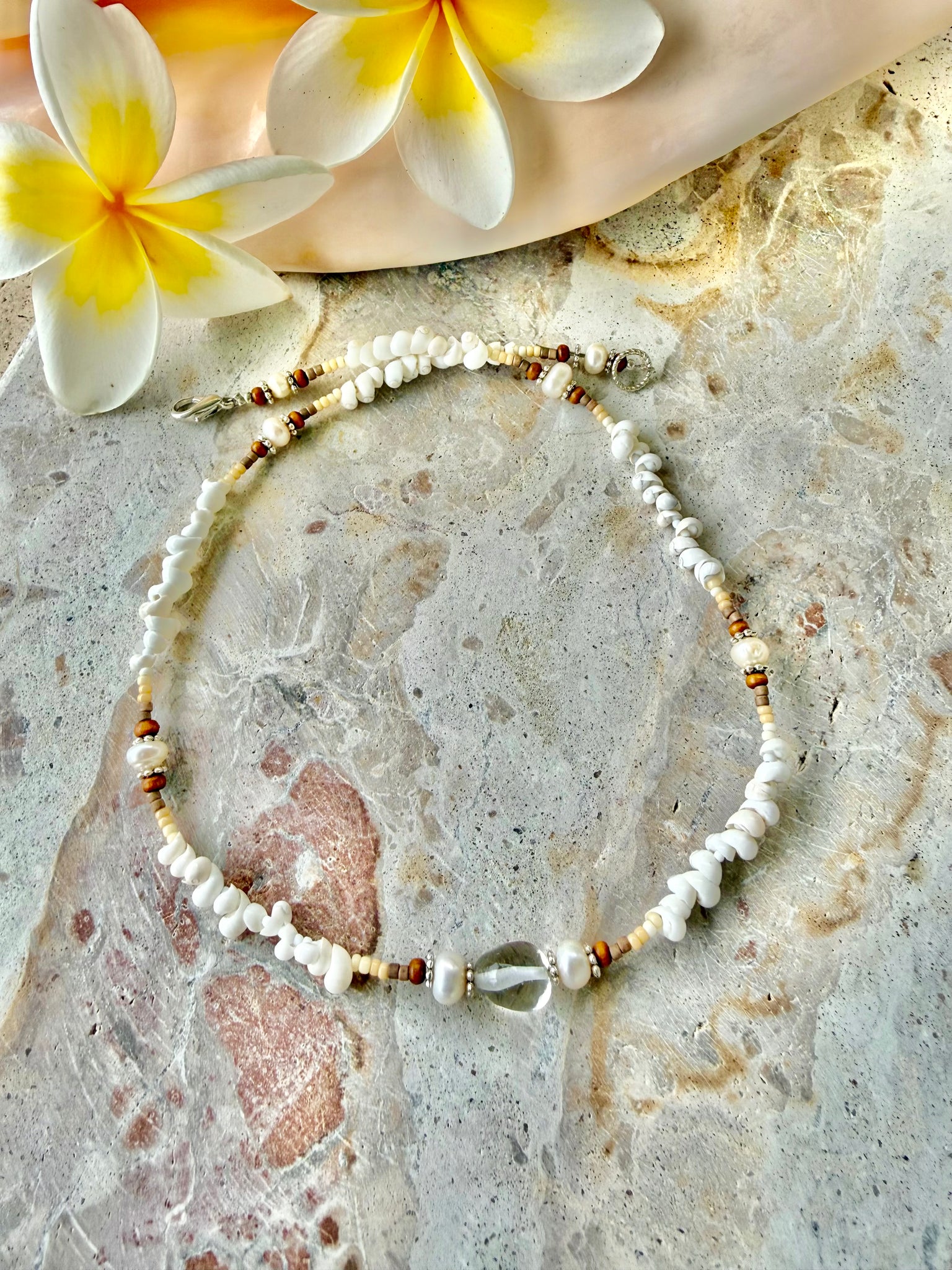 White Shell Beaded Crystal Necklace