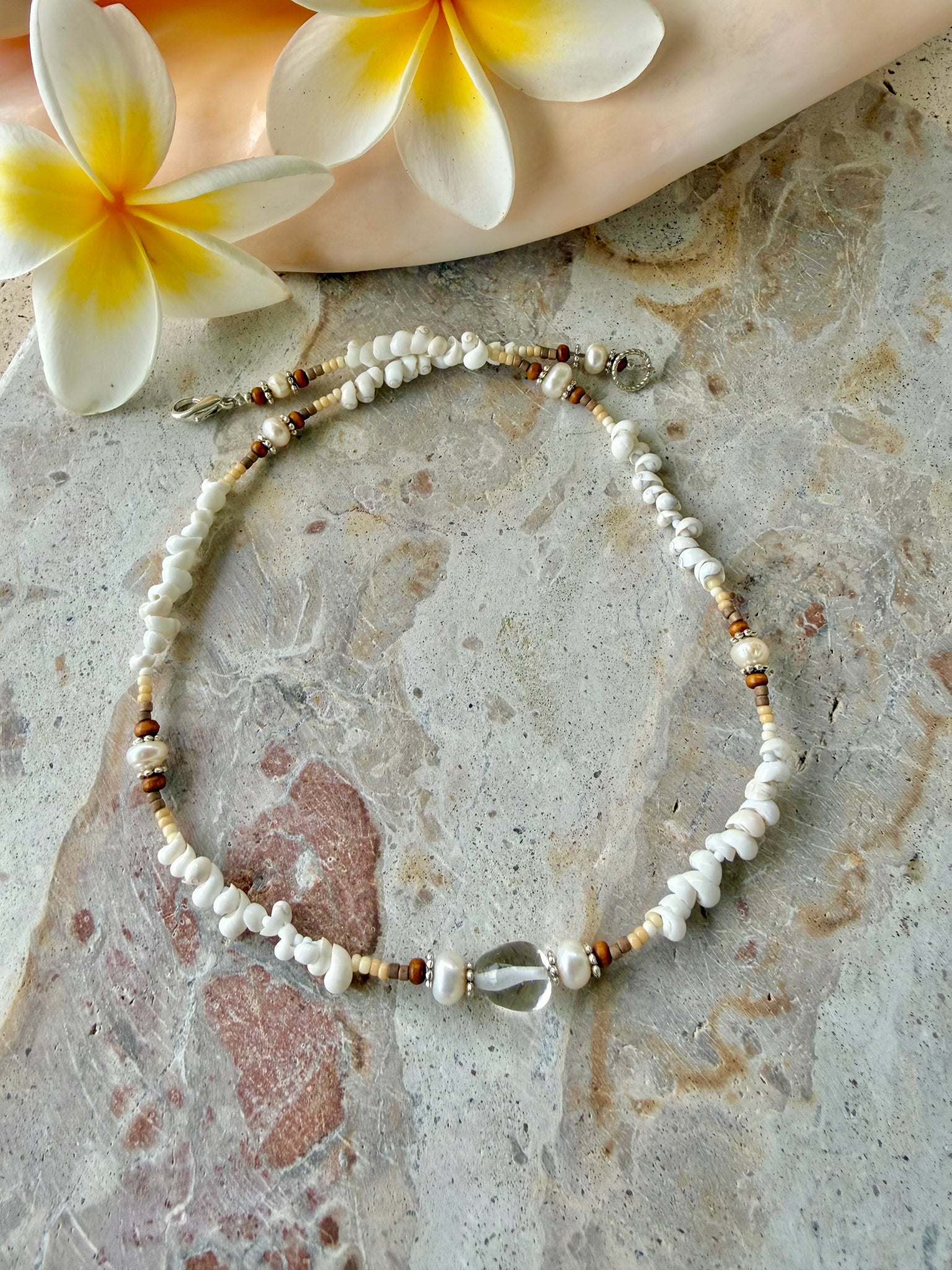 White Shell Beaded Crystal Necklace
