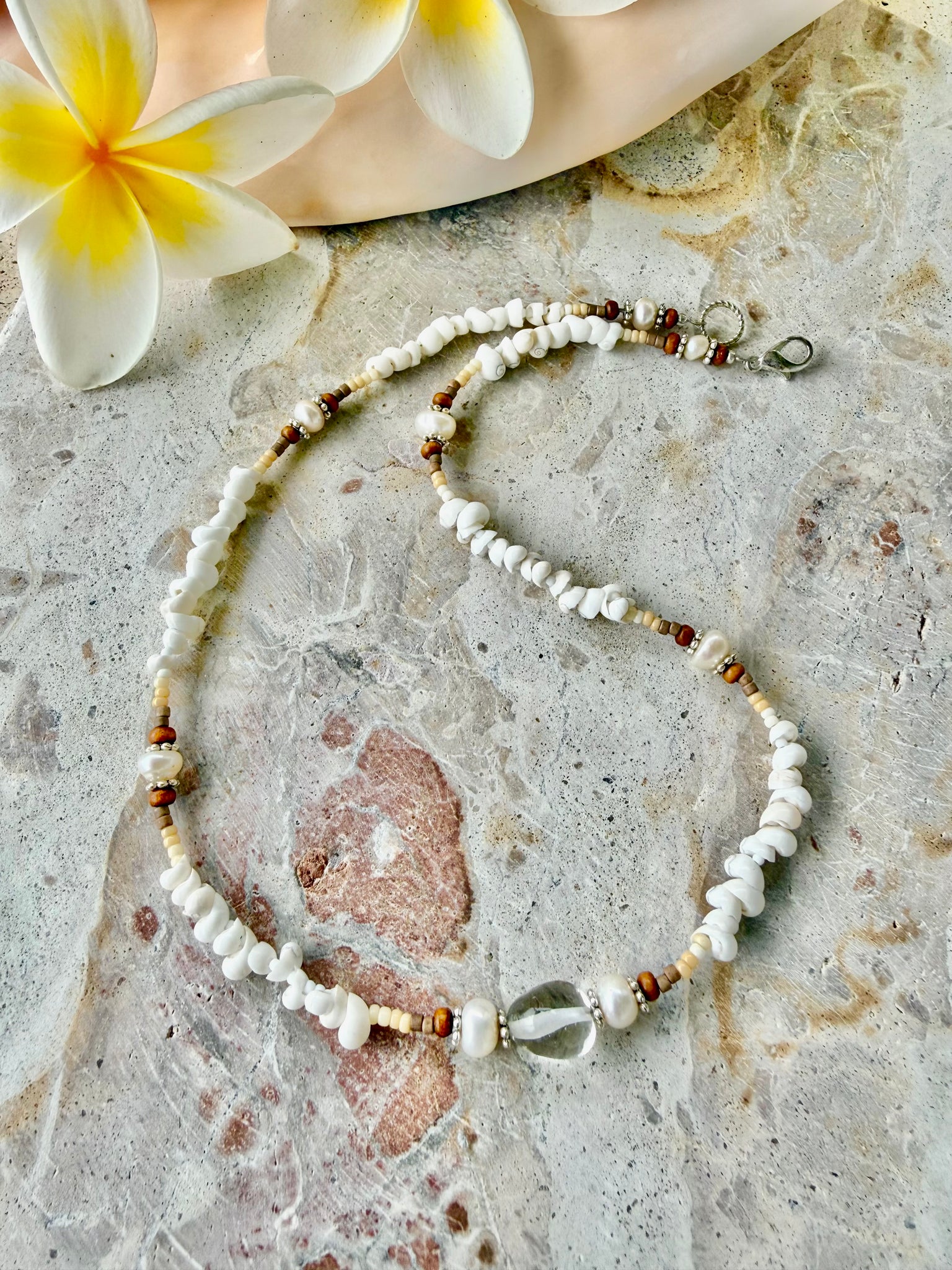 White Shell Beaded Crystal Necklace