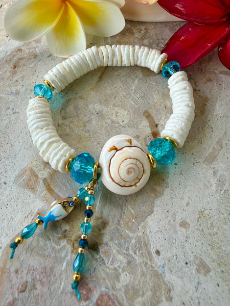 Island White Crystal Shell Bracelet