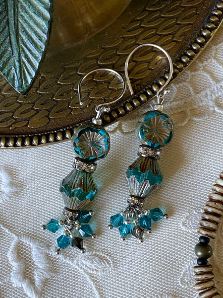 Vintage Turquoise Stone Crystal l Earrings