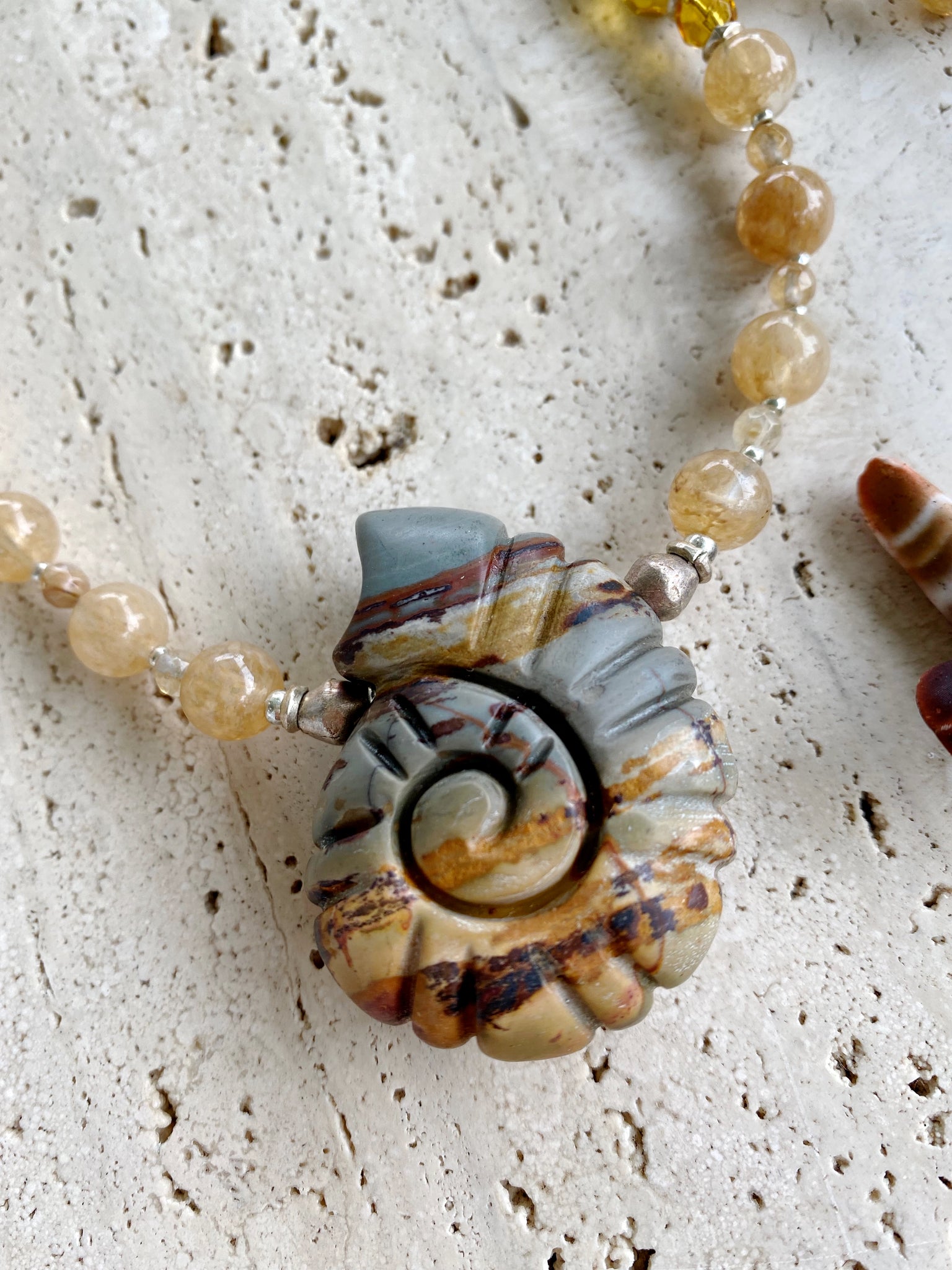 Shell Stone Necklace